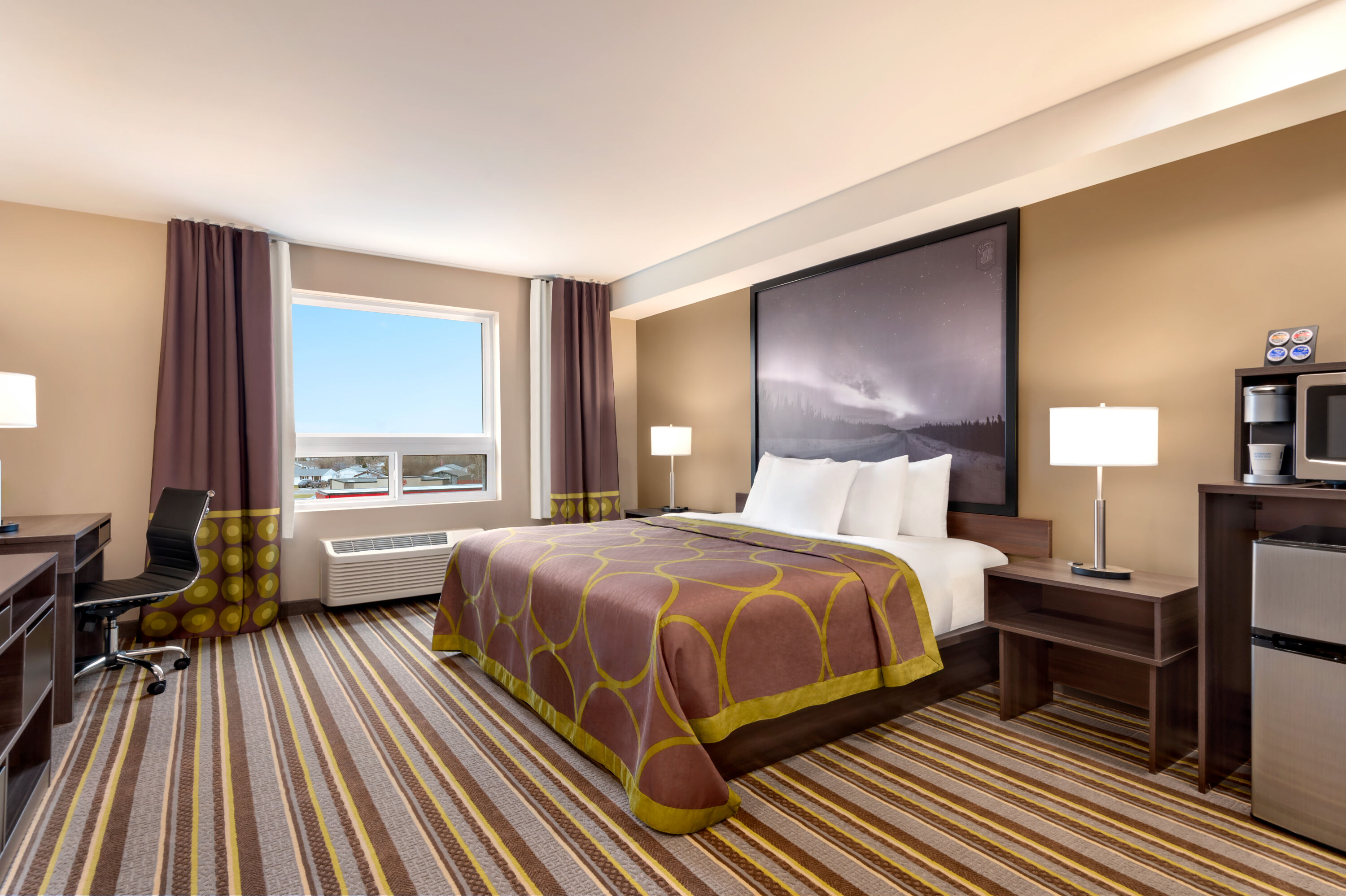 Super 8 by Wyndham Thompson suite in Thompson, Manitoba