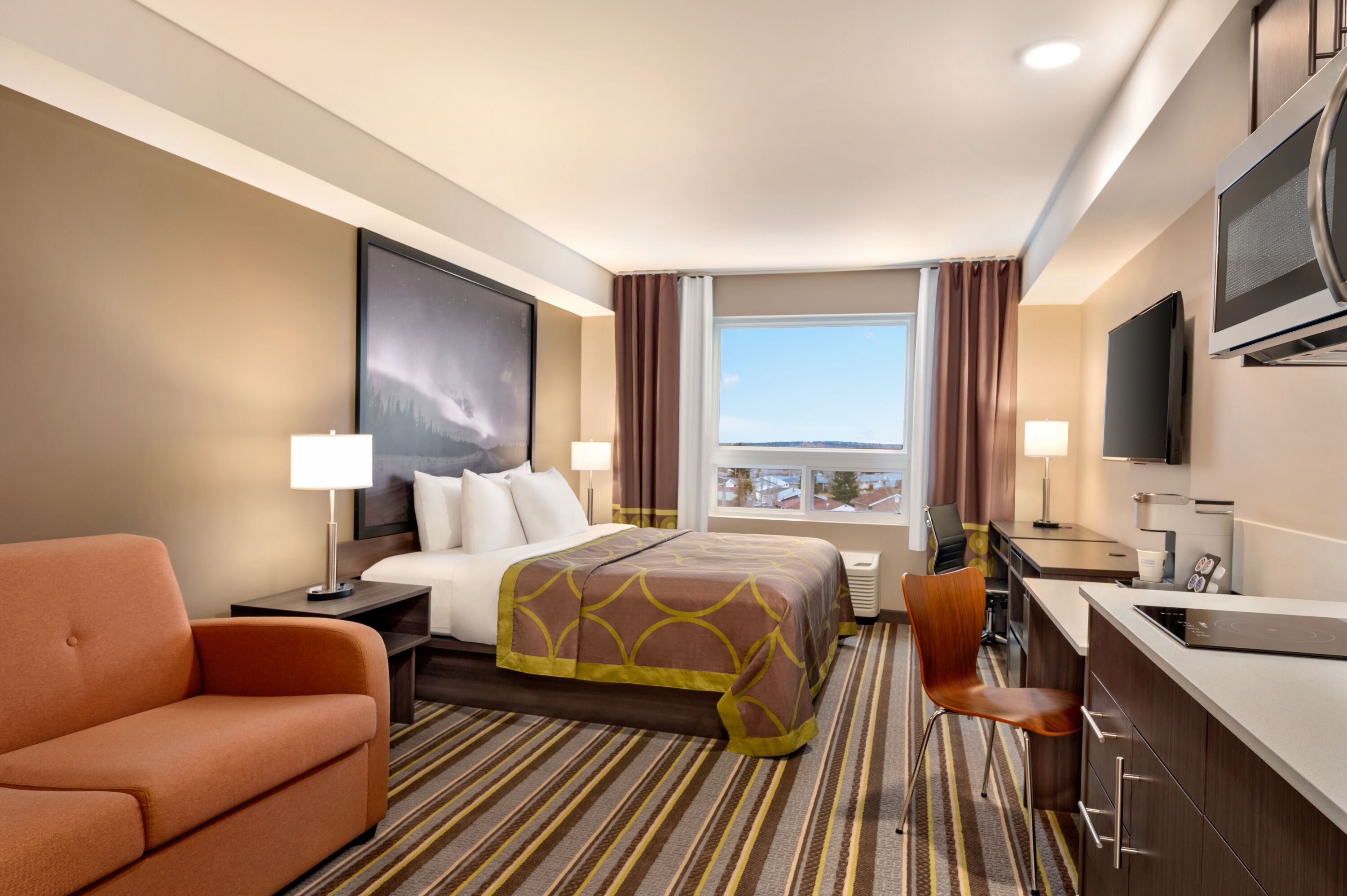 Super 8 by Wyndham Thompson suite in Thompson, Manitoba