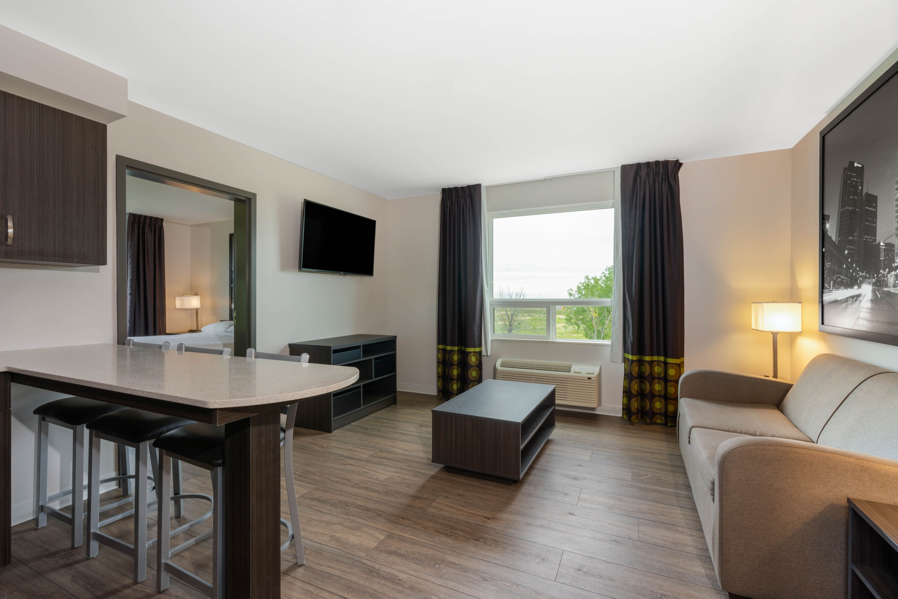 Super 8 by Wyndham Winnipeg East MB suite in Winnipeg, Manitoba