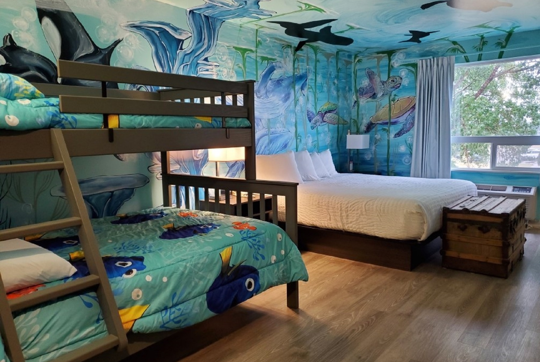 Super 8 by Wyndham Winnipeg East MB suite in Winnipeg, Manitoba