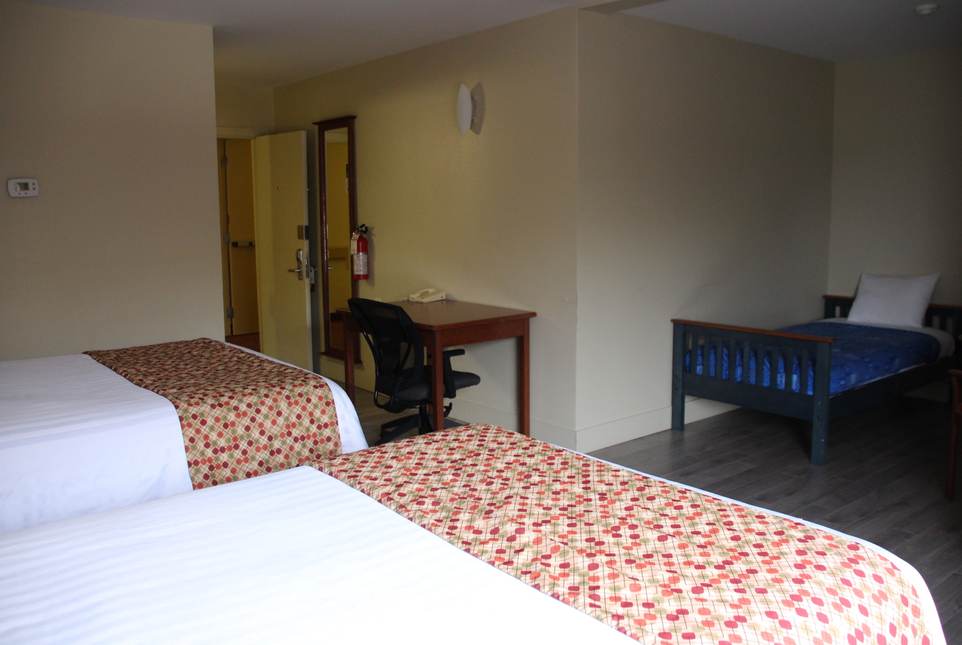 Guest room at the Super 8 by Wyndham Campbellton NB in Campbellton, New Brunswick