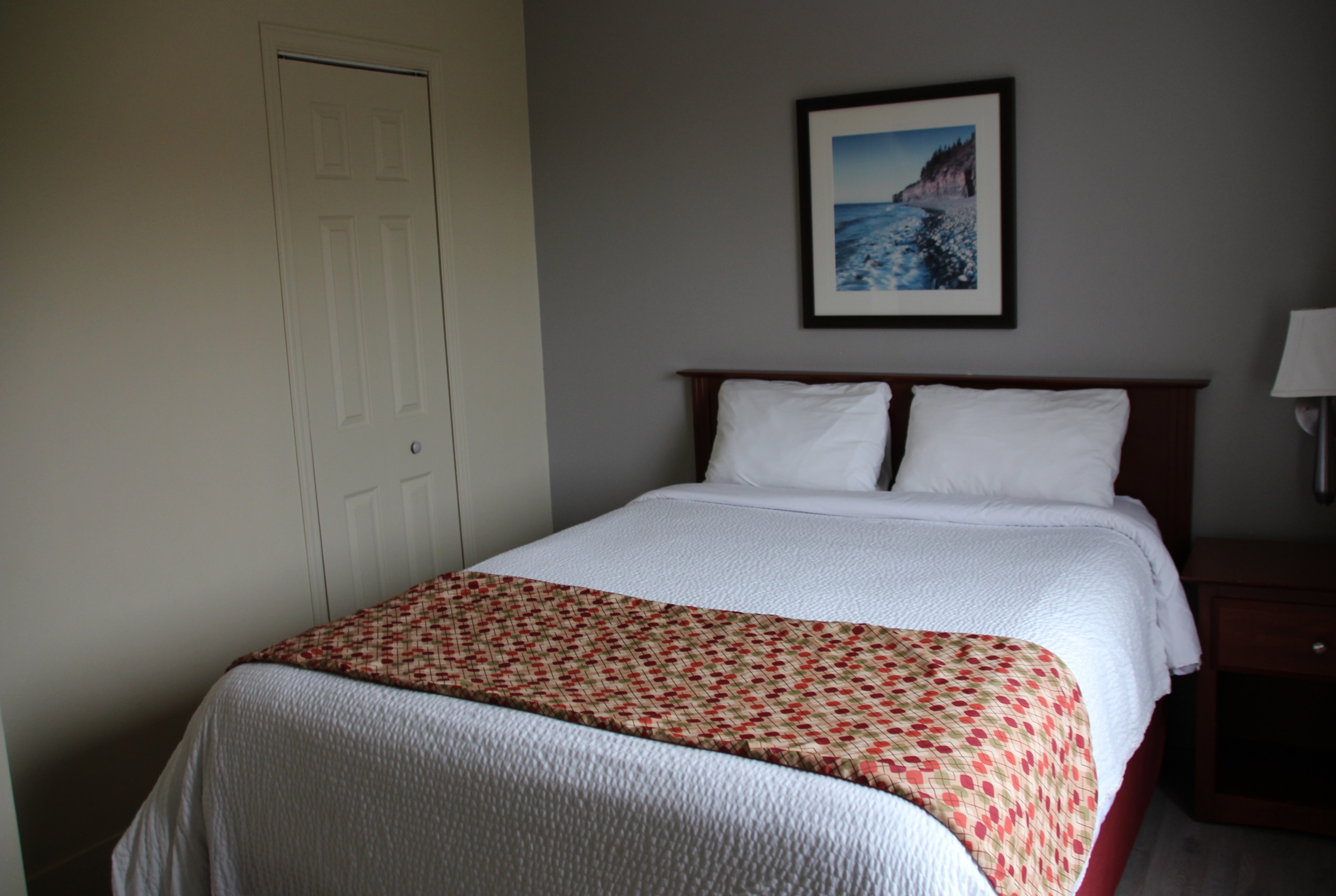 Guest room at the Super 8 by Wyndham Campbellton NB in Campbellton, New Brunswick