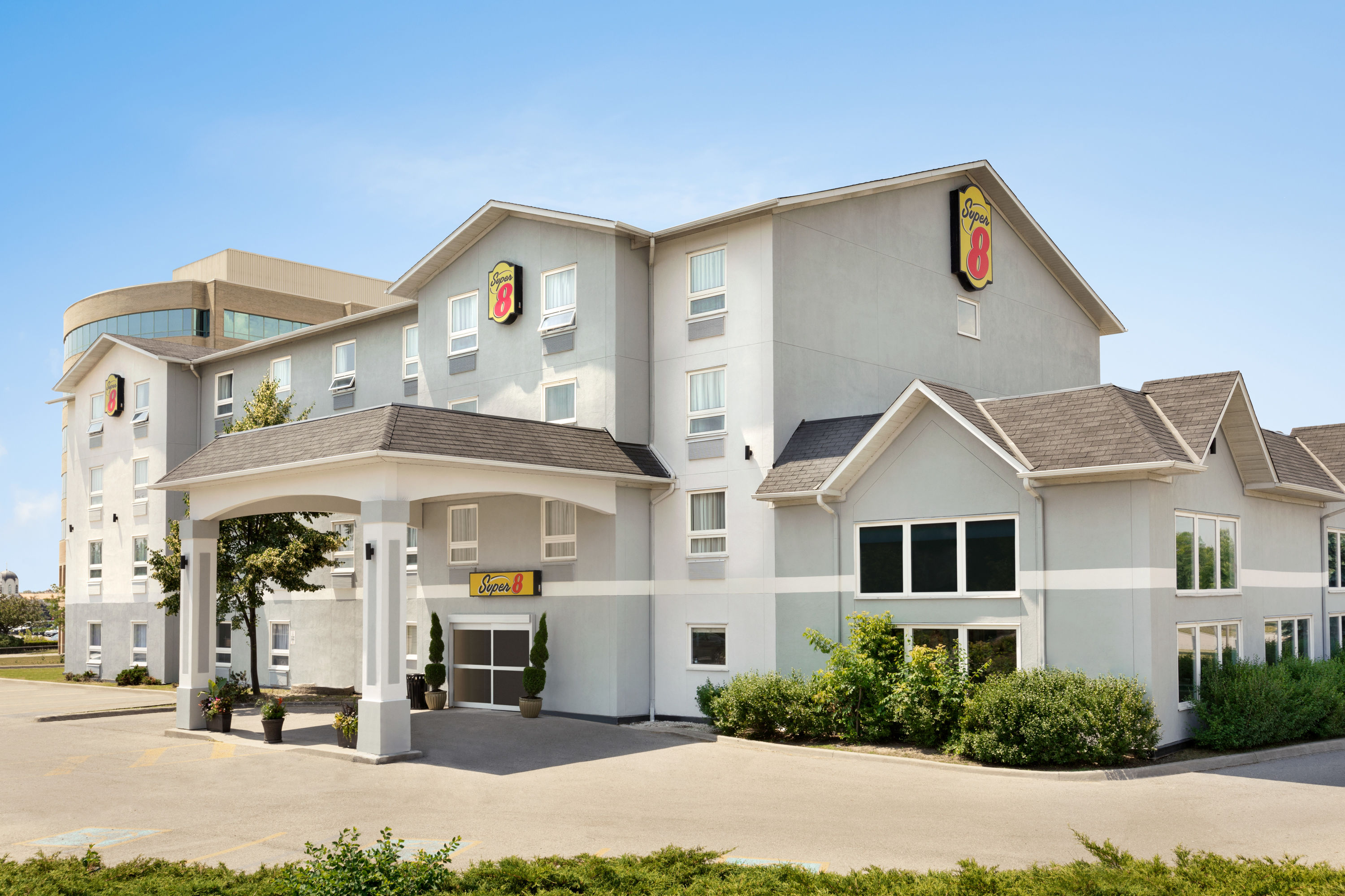 Super 8 By Wyndham Ajax Toronto On Ajax On Hotels