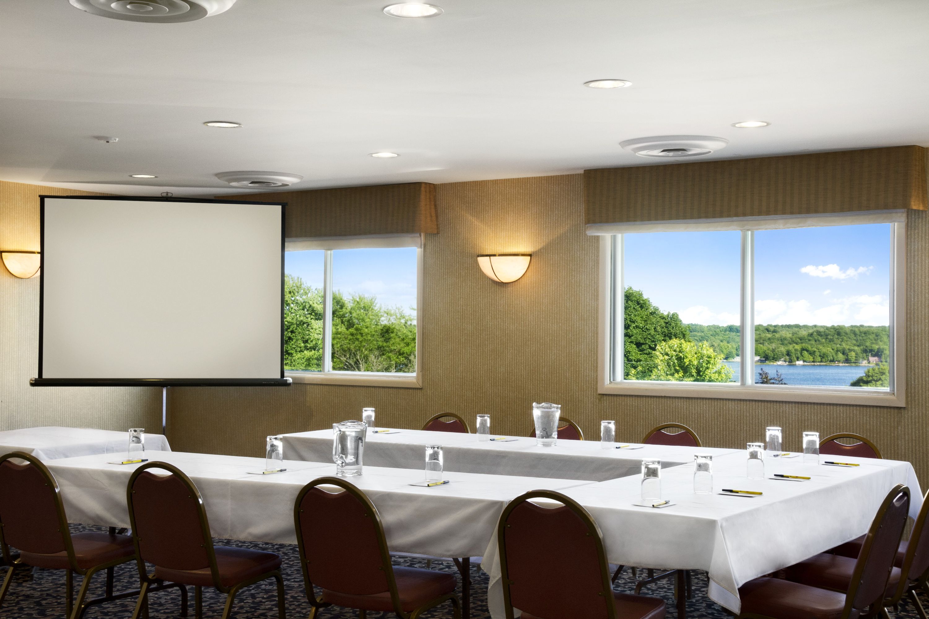 Meeting room at Super 8 by Wyndham Brockville in Brockville, Ontario