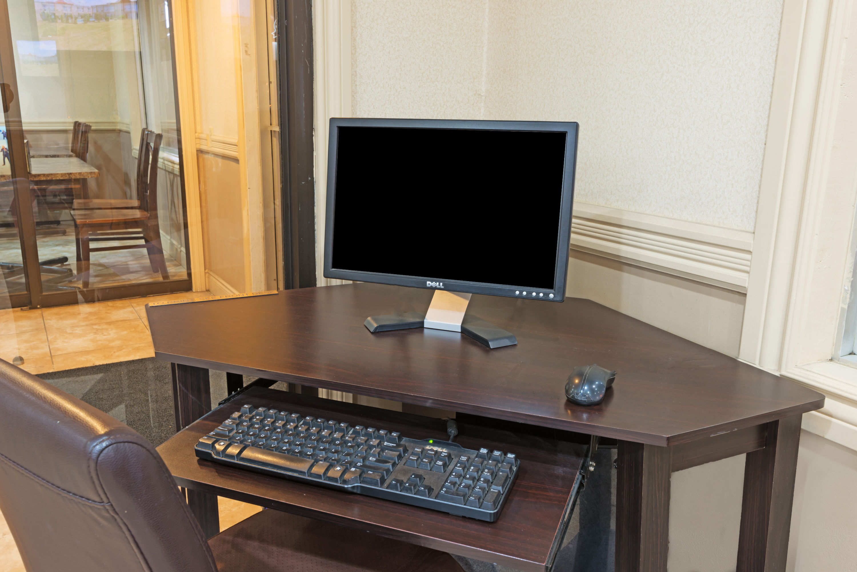 Super 8 by Wyndham Cambridge/Kitchener/Waterloo Area business center in Cambridge, Ontario