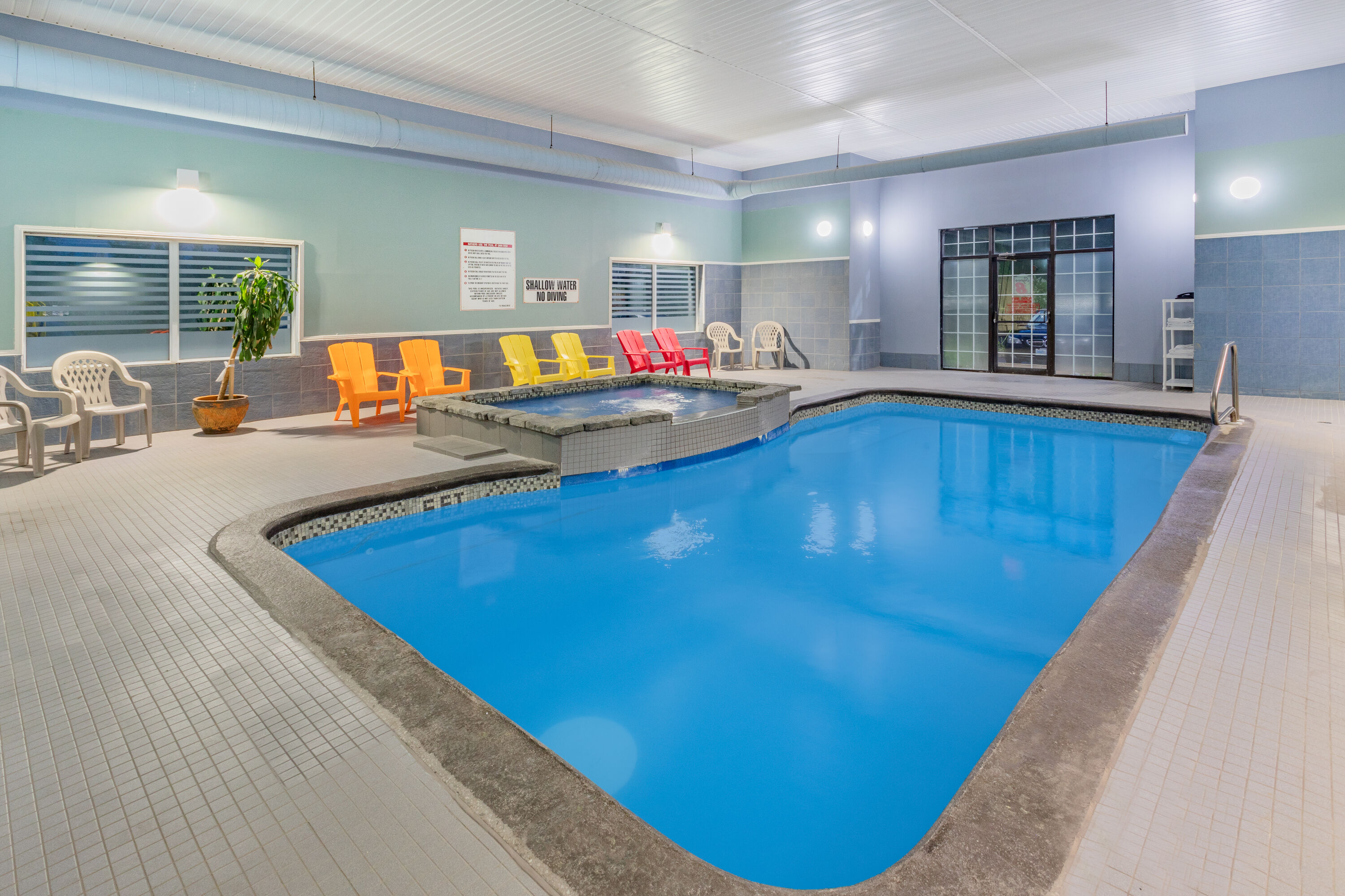Super 8 by Wyndham Cornwall ON | Cornwall, ON Hotels