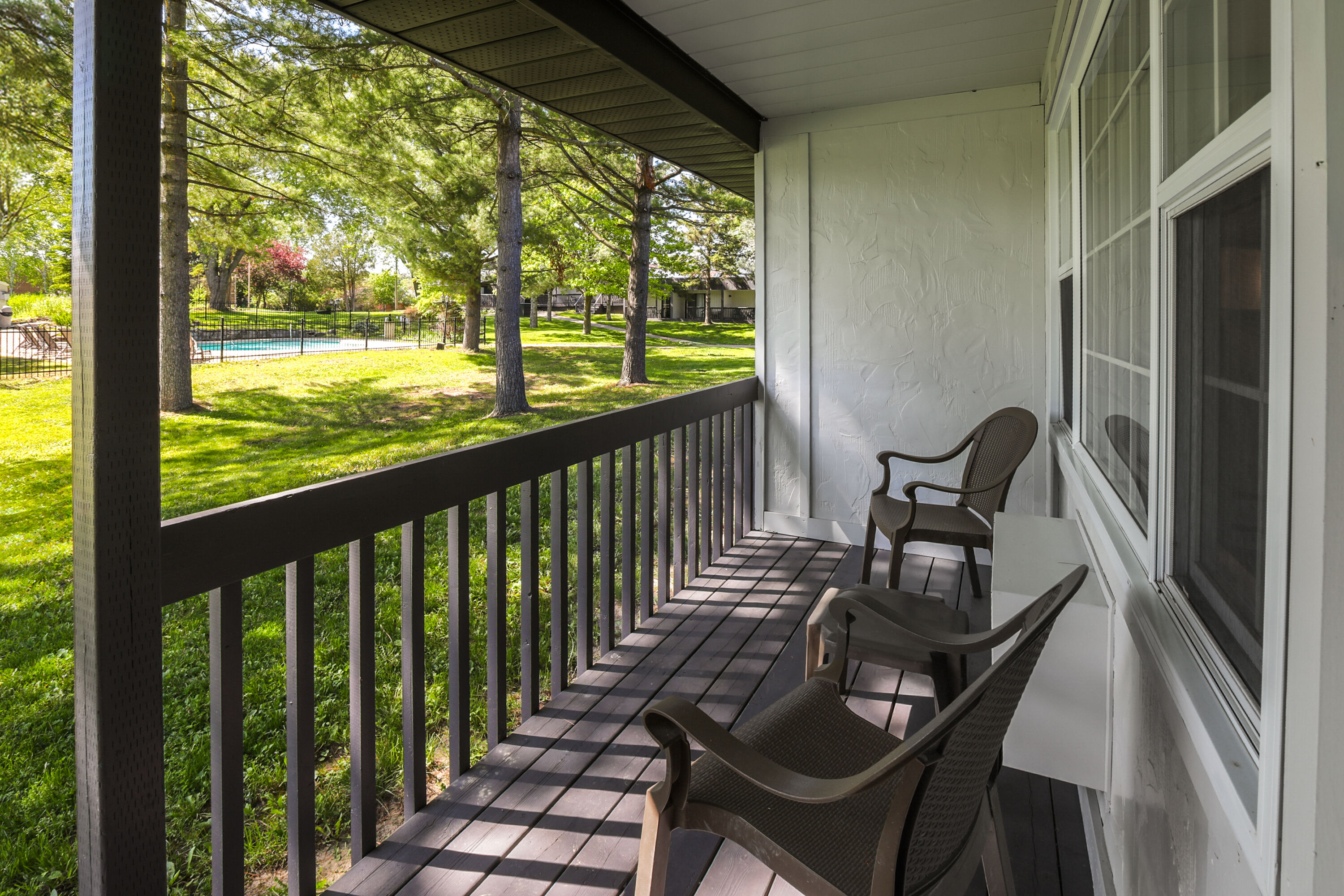 Guest room at the Super 8 by Wyndham Gananoque/Country Squire Resort in Gananoque, Ontario