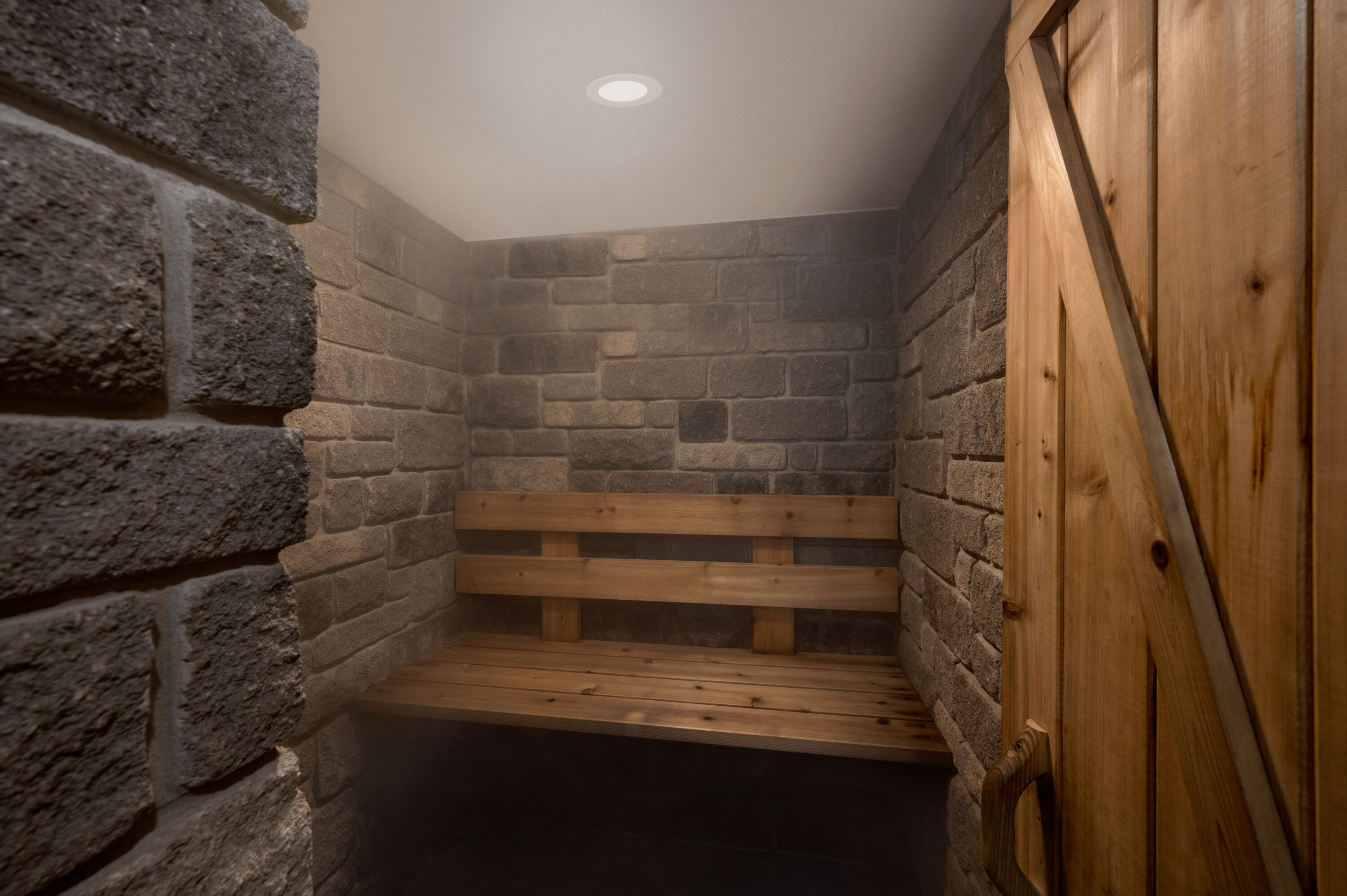 Super 8 by Wyndham Hearst ON sauna in Hearst, Ontario