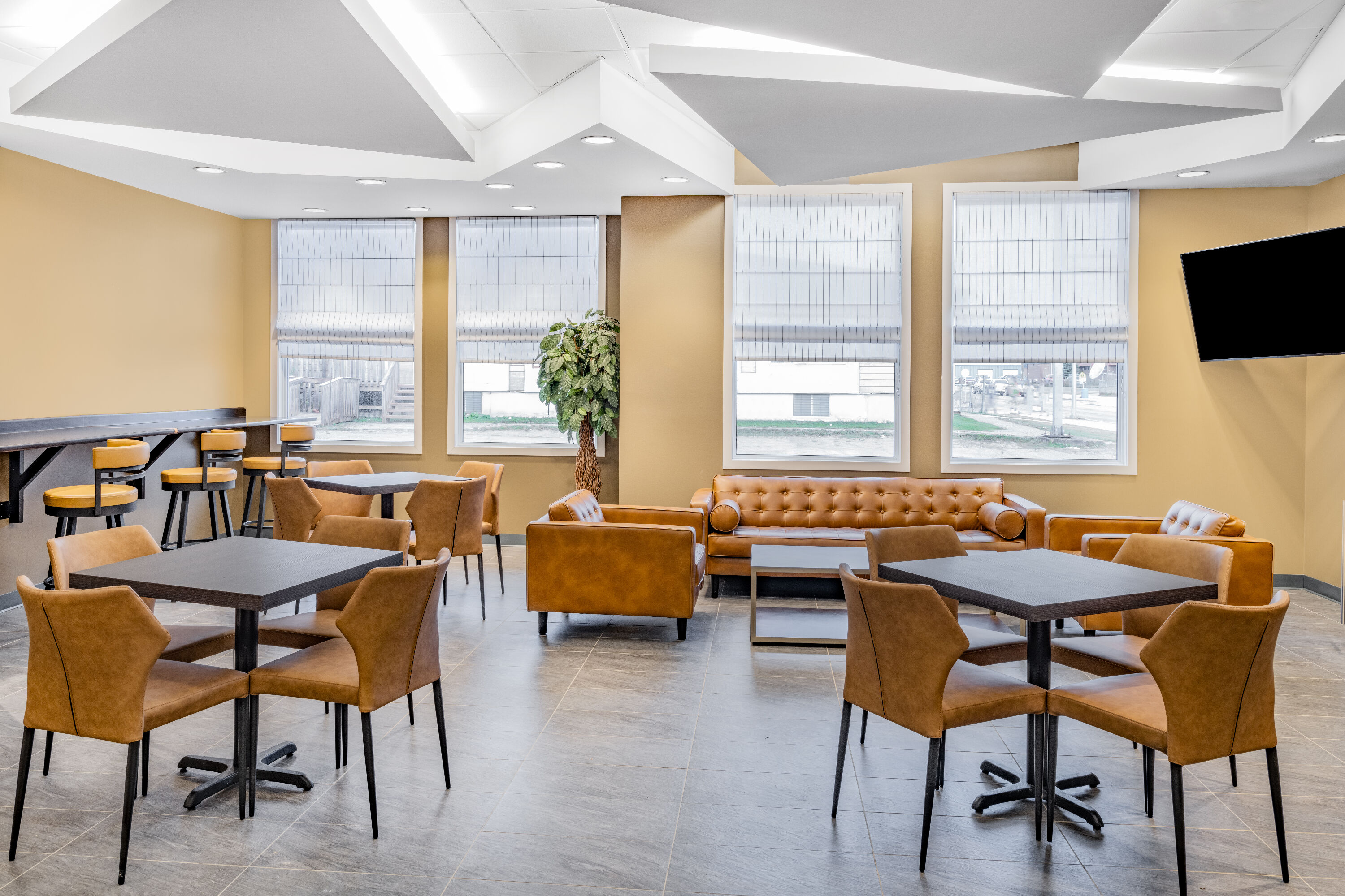 Free breakfast at Super 8 by Wyndham Moosonee in Moosonee, Ontario