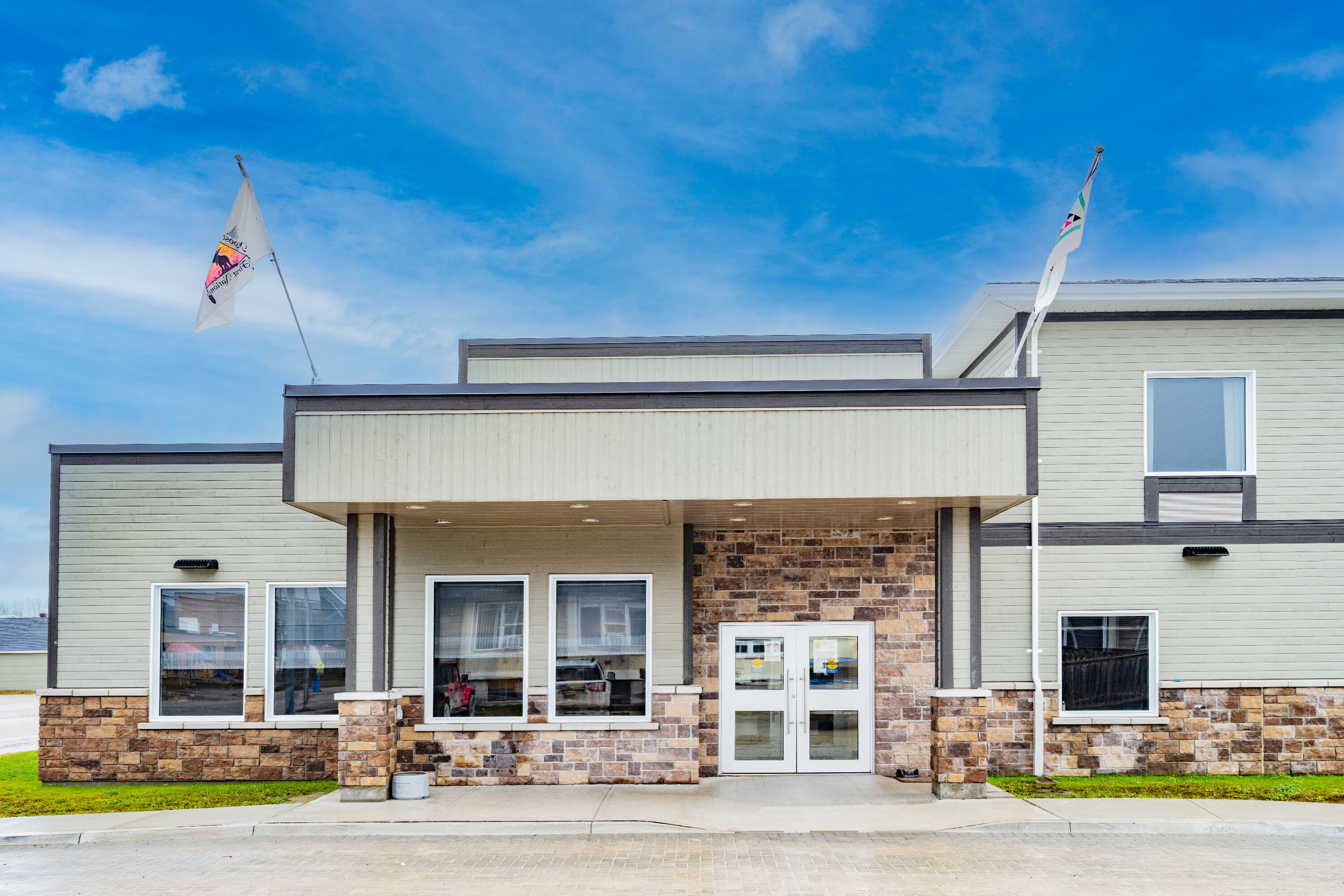 Exterior Day Image of Super 8 by Wyndham Moosonee hotel in Moosonee, Ontario