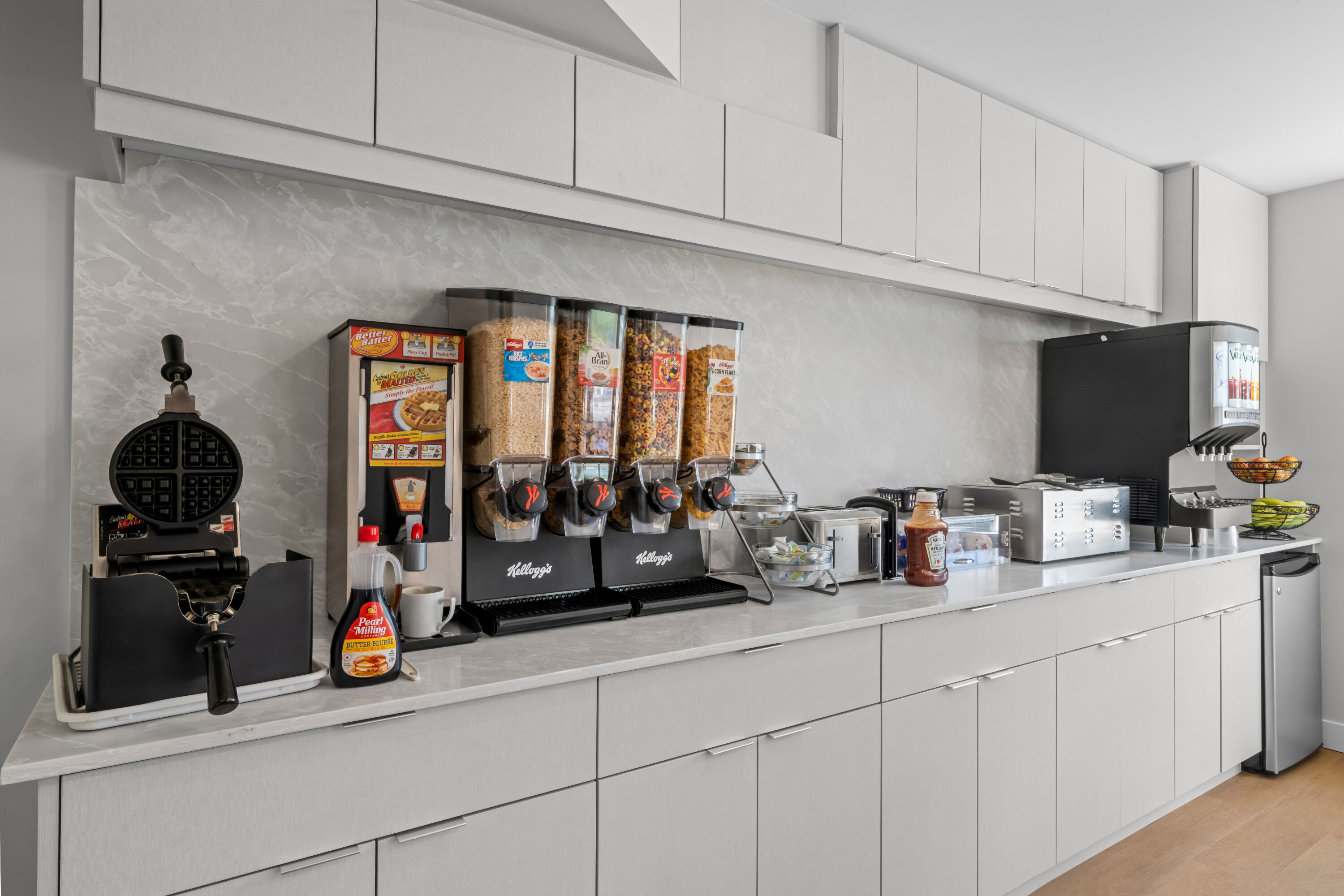 Super 8 by Wyndham North Bay restaurant breakfast area close up in North Bay, Ontario