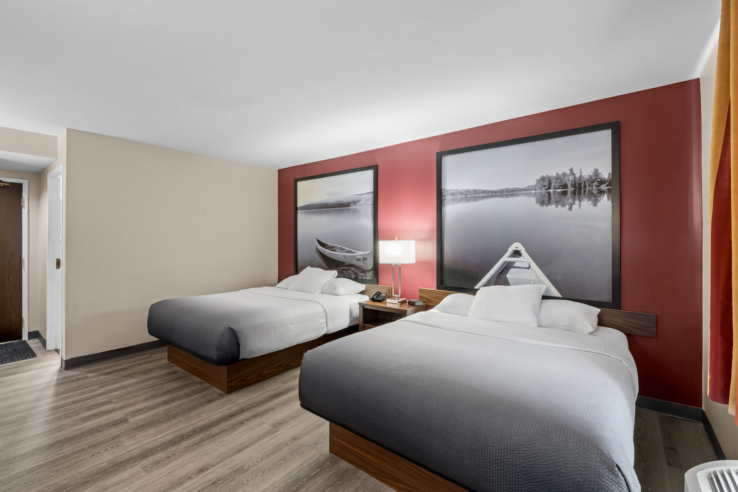 Double bed guest room at the Super 8 by Wyndham North Bay in North Bay, Ontario