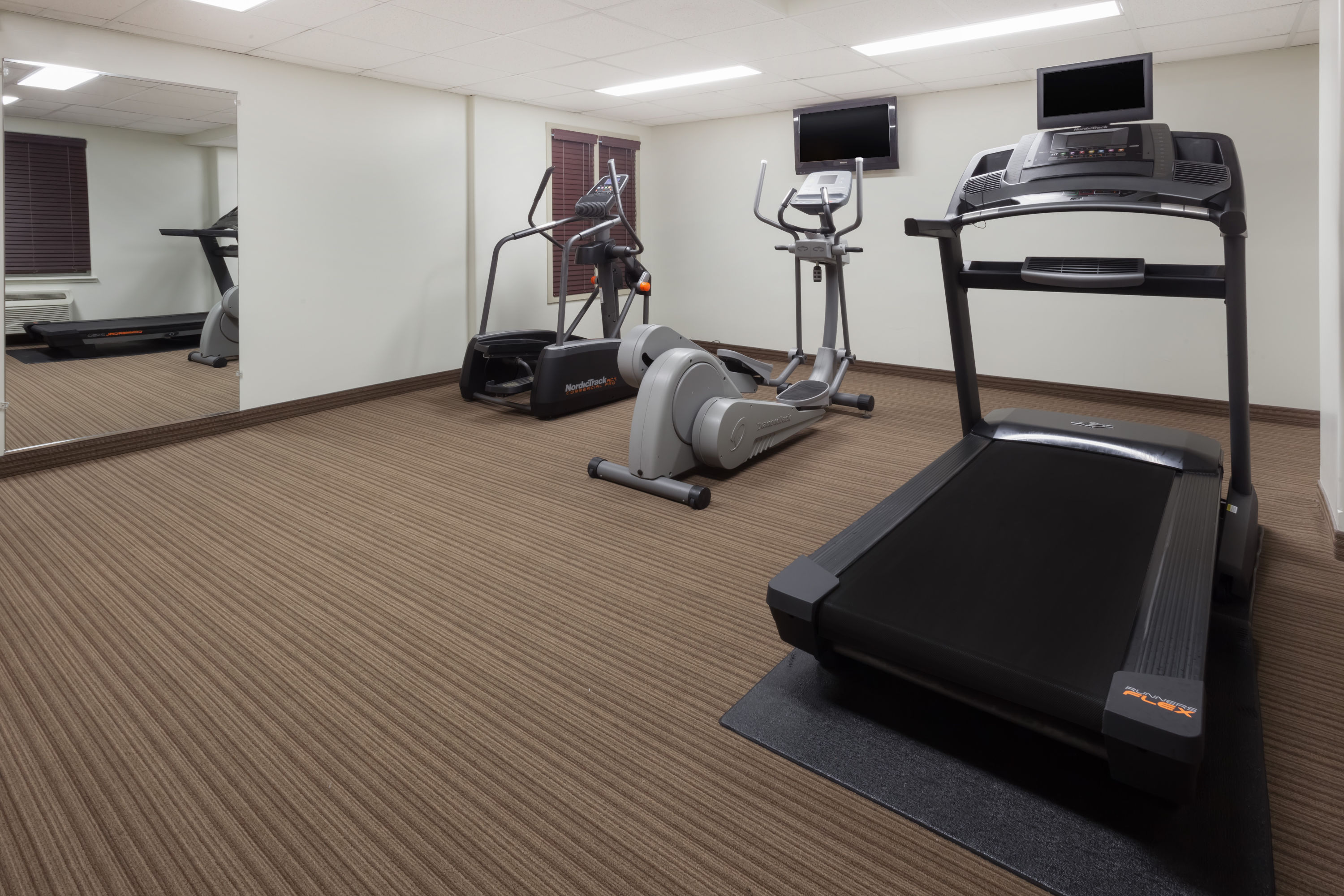 Super 8 By Wyndham Peterborough Peterborough On Hotels