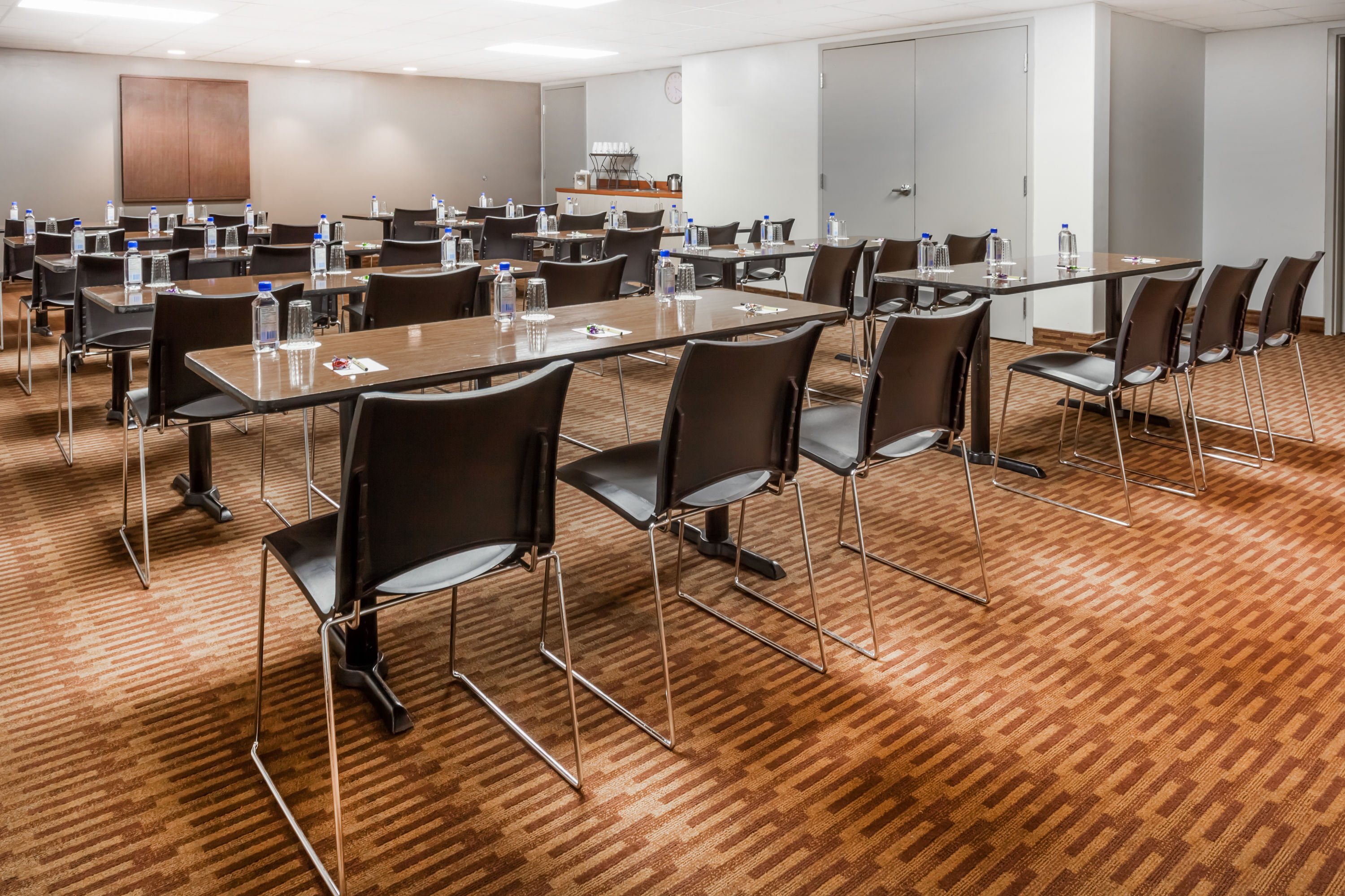 Super 8 By Wyndham Peterborough Peterborough On Hotels