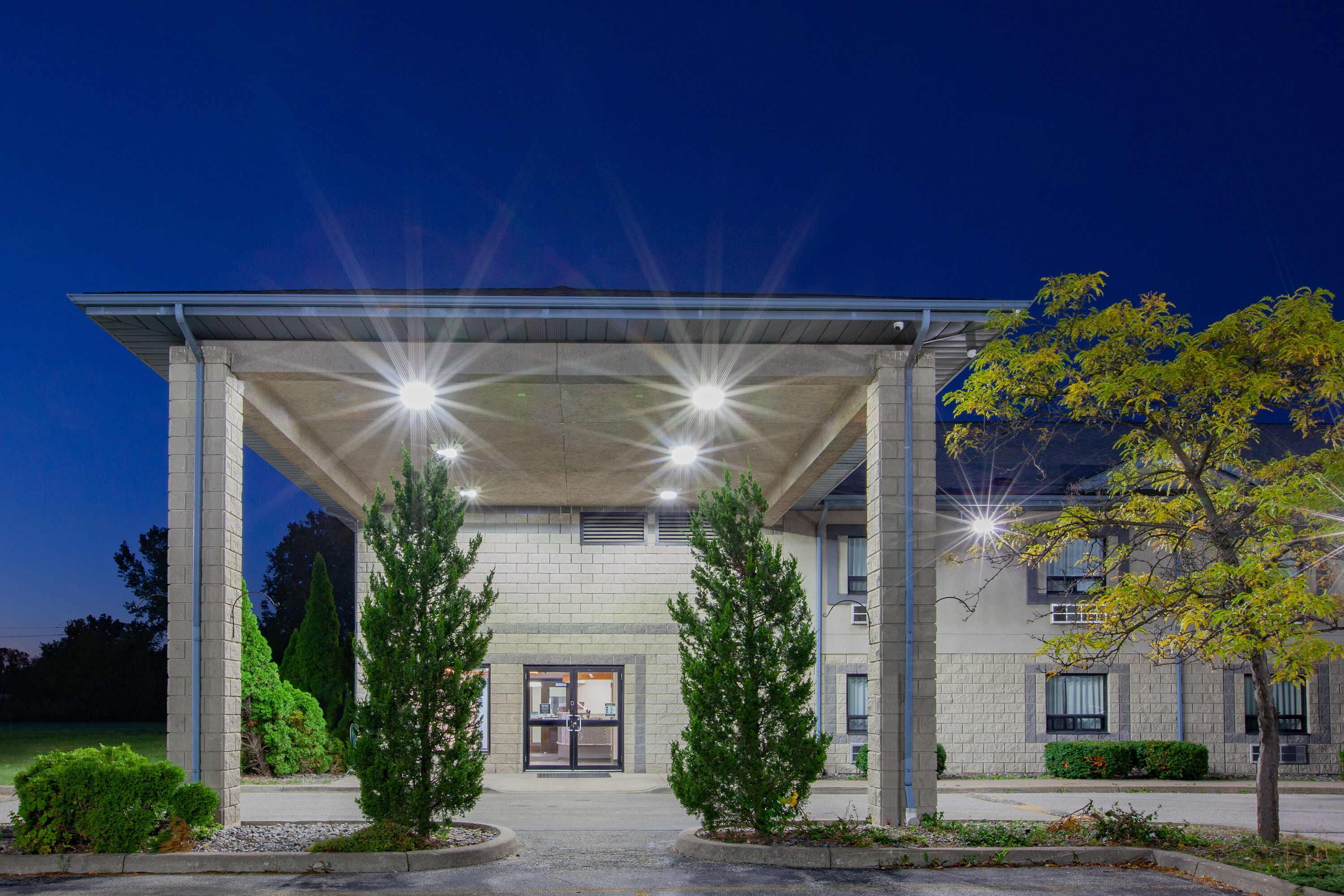 Exterior of Super 8 by Wyndham Ambassador Bridge Windsor ON hotel in Windsor, Ontario