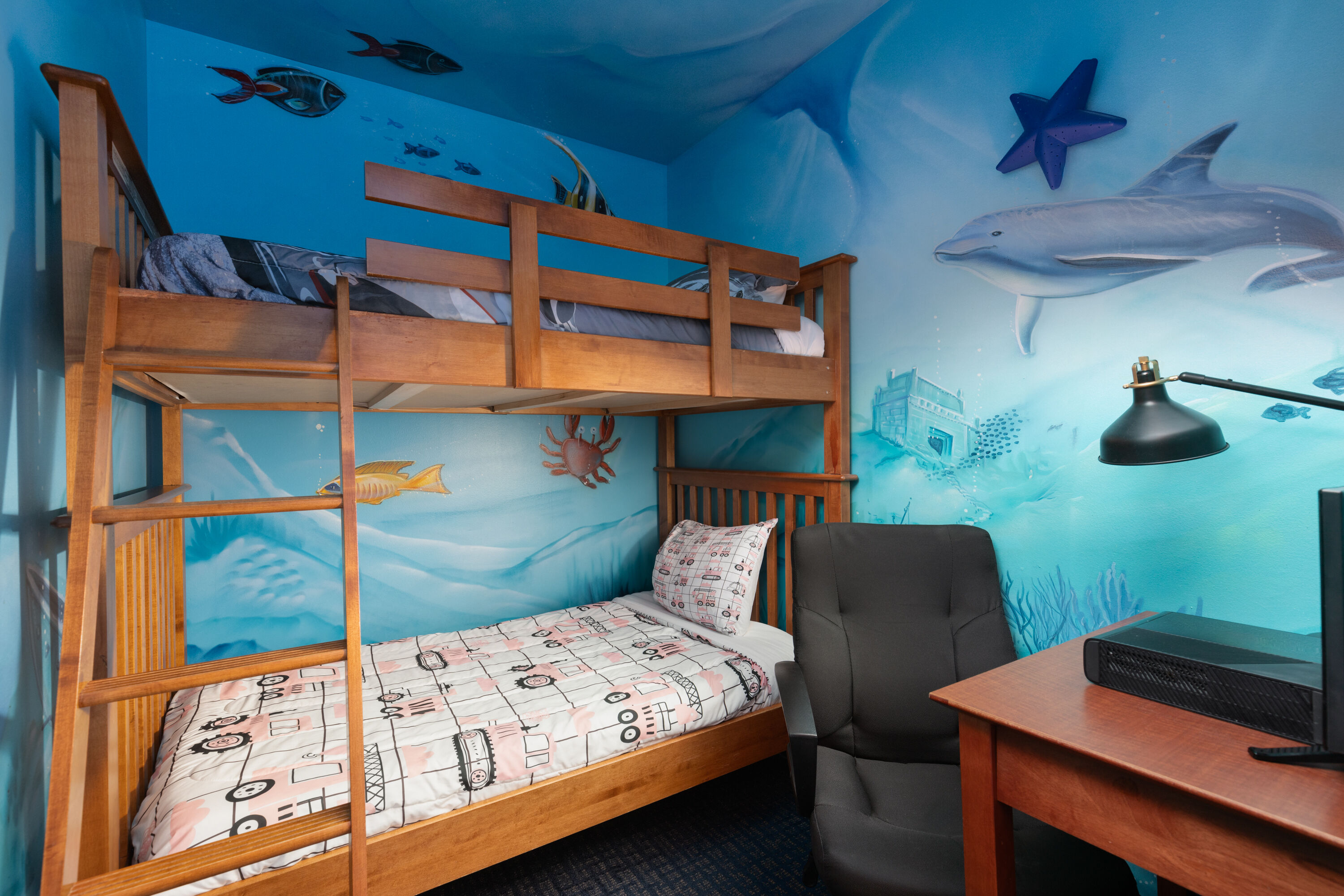 Super 8 by Wyndham Sainte Agathe Des Monts suite in Sainte-Agathe-des-Monts, Quebec