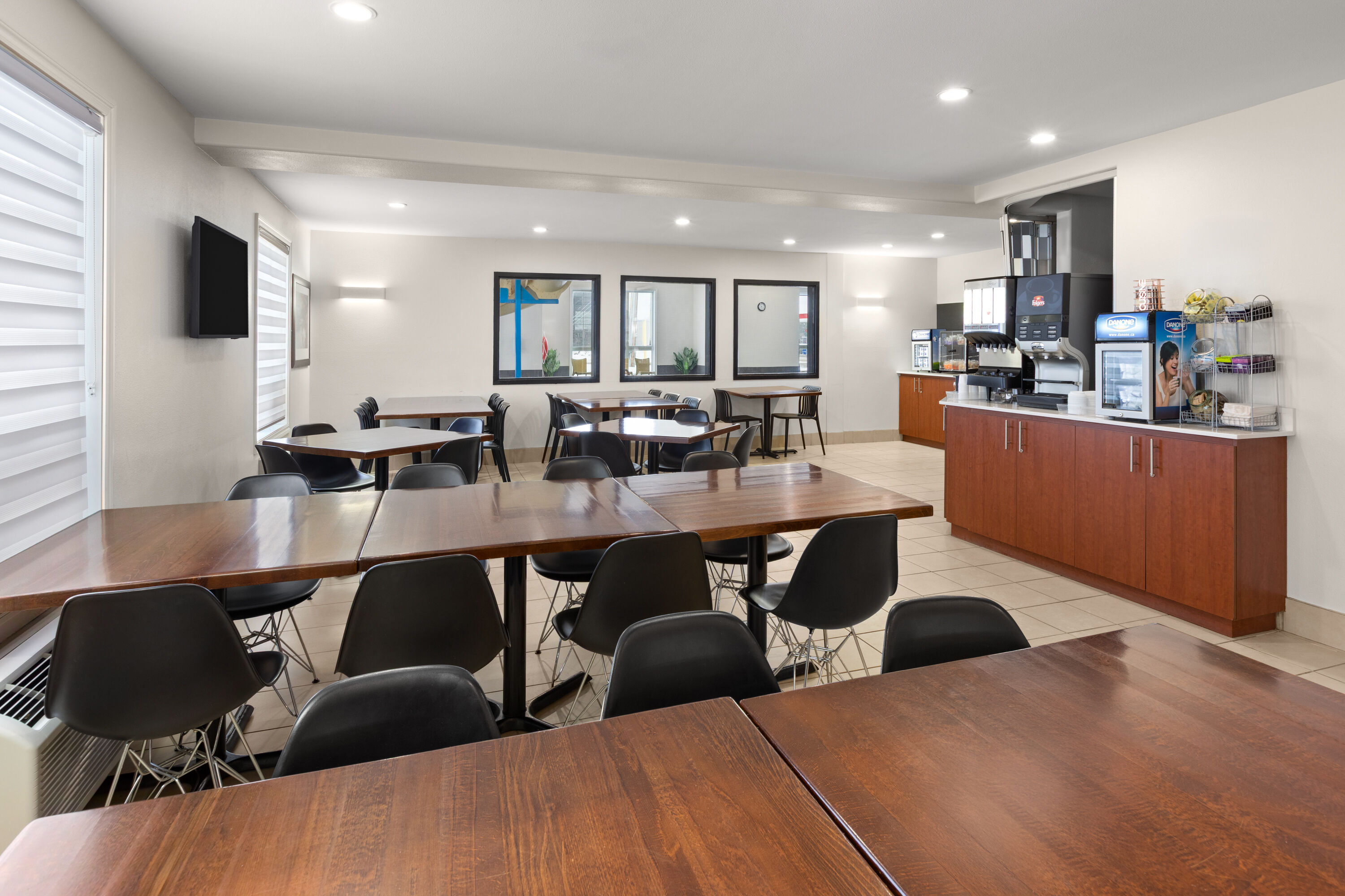 Free breakfast at Super 8 by Wyndham Trois-Rivieres in Trois-Rivieres, Quebec