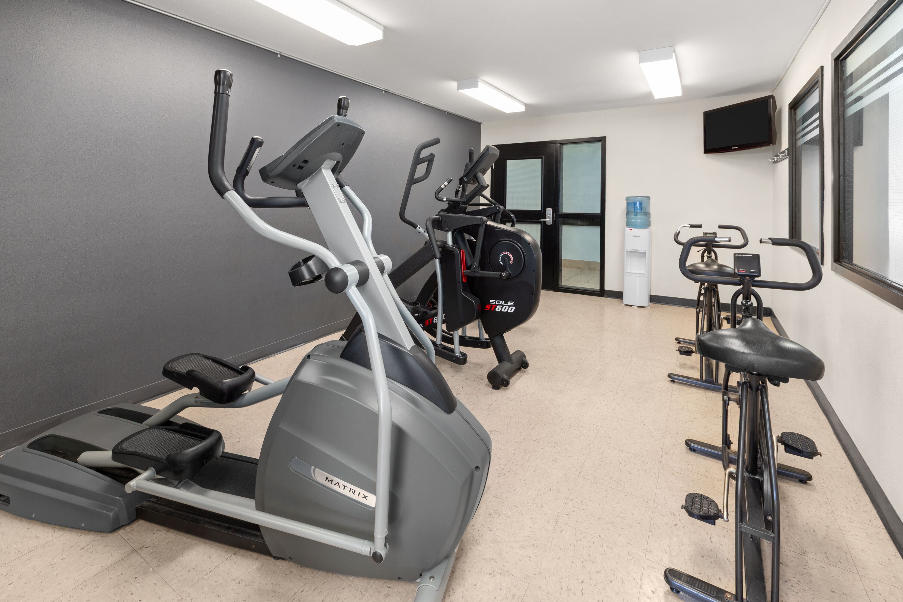 Fitness room at Super 8 by Wyndham Trois-Rivieres in Trois-Rivieres, Quebec