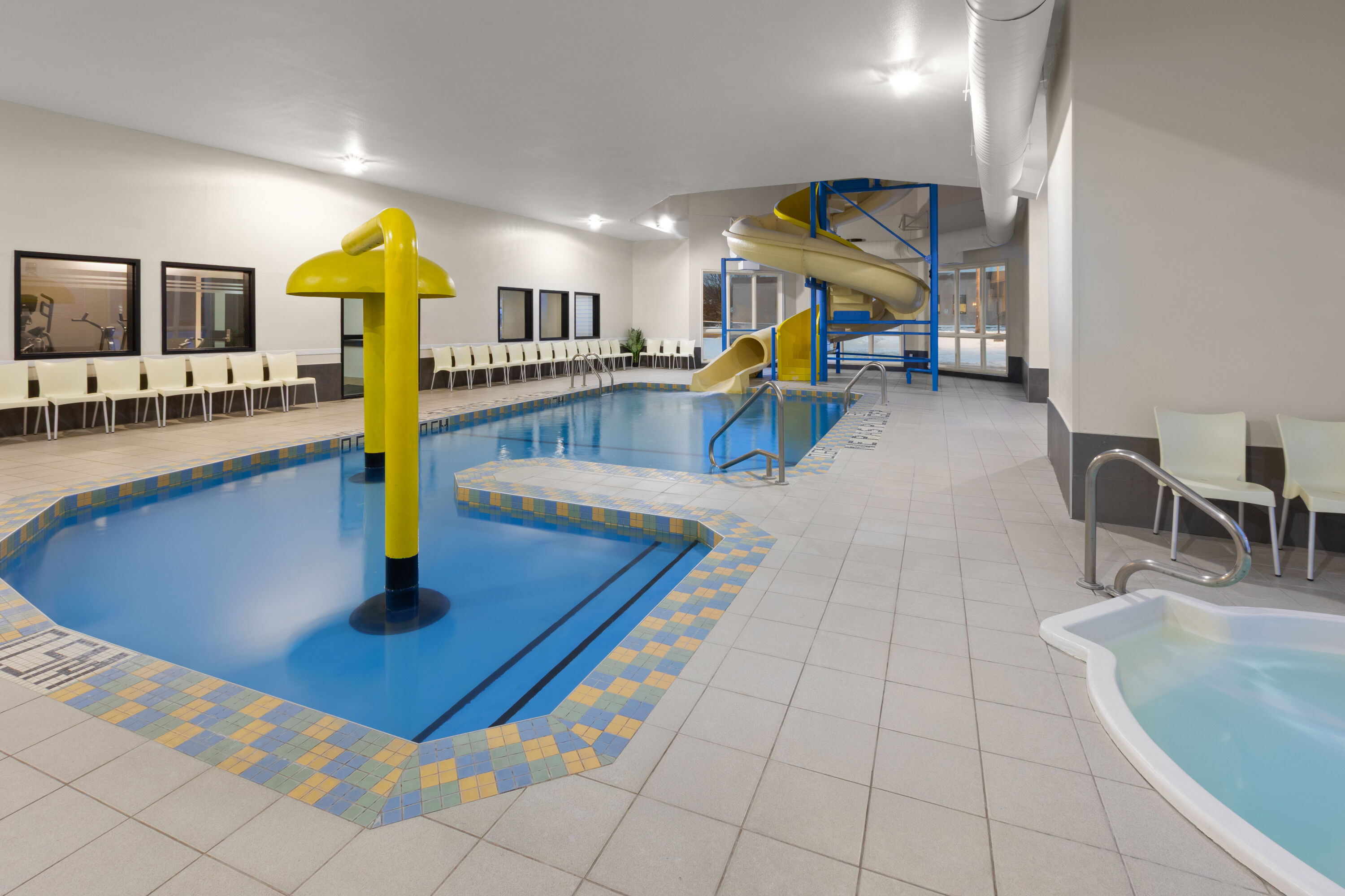 Indoor pool at the Super 8 by Wyndham Trois-Rivieres in Trois-Rivieres, Quebec