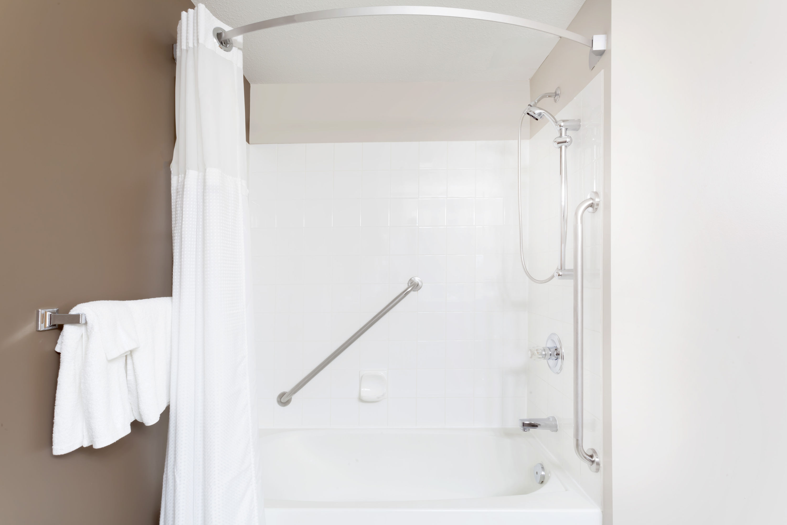 Guest room at the Super 8 by Wyndham Prince Albert in Prince Albert, Saskatchewan