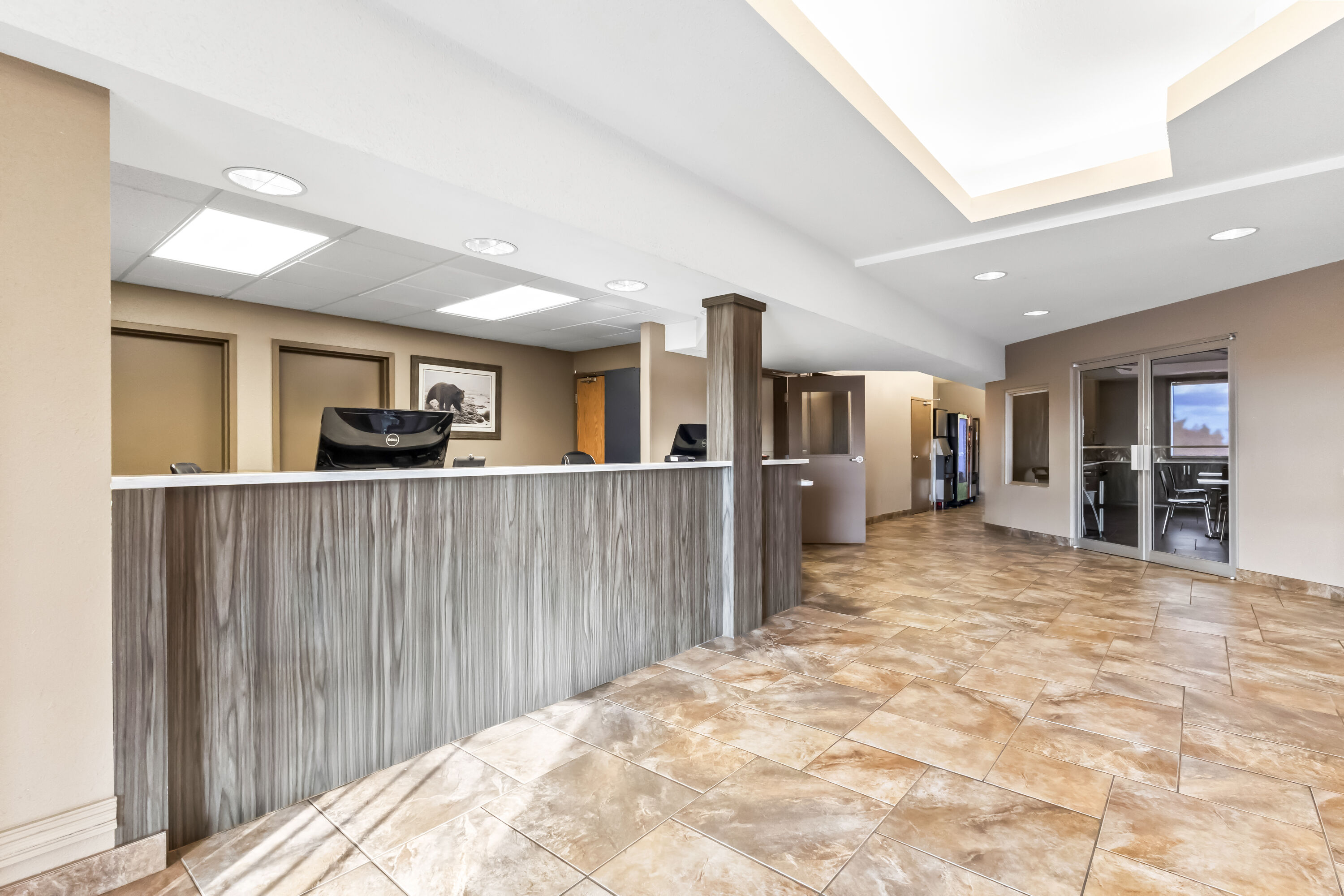 Super 8 by Wyndham Prince Albert reception in Prince Albert, Saskatchewan