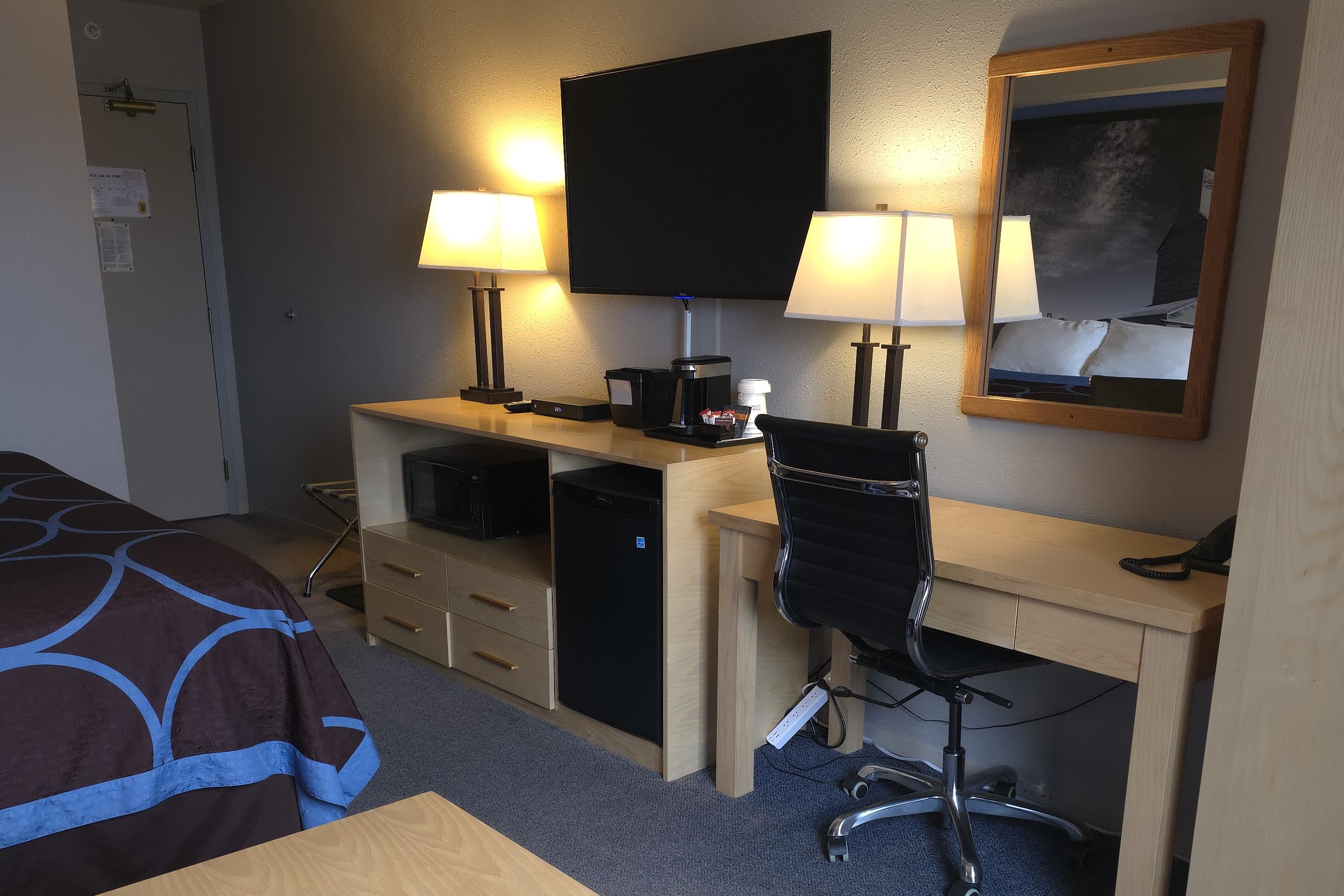 Guest room at the Super 8 by Wyndham Swift Current in Swift Current, Saskatchewan