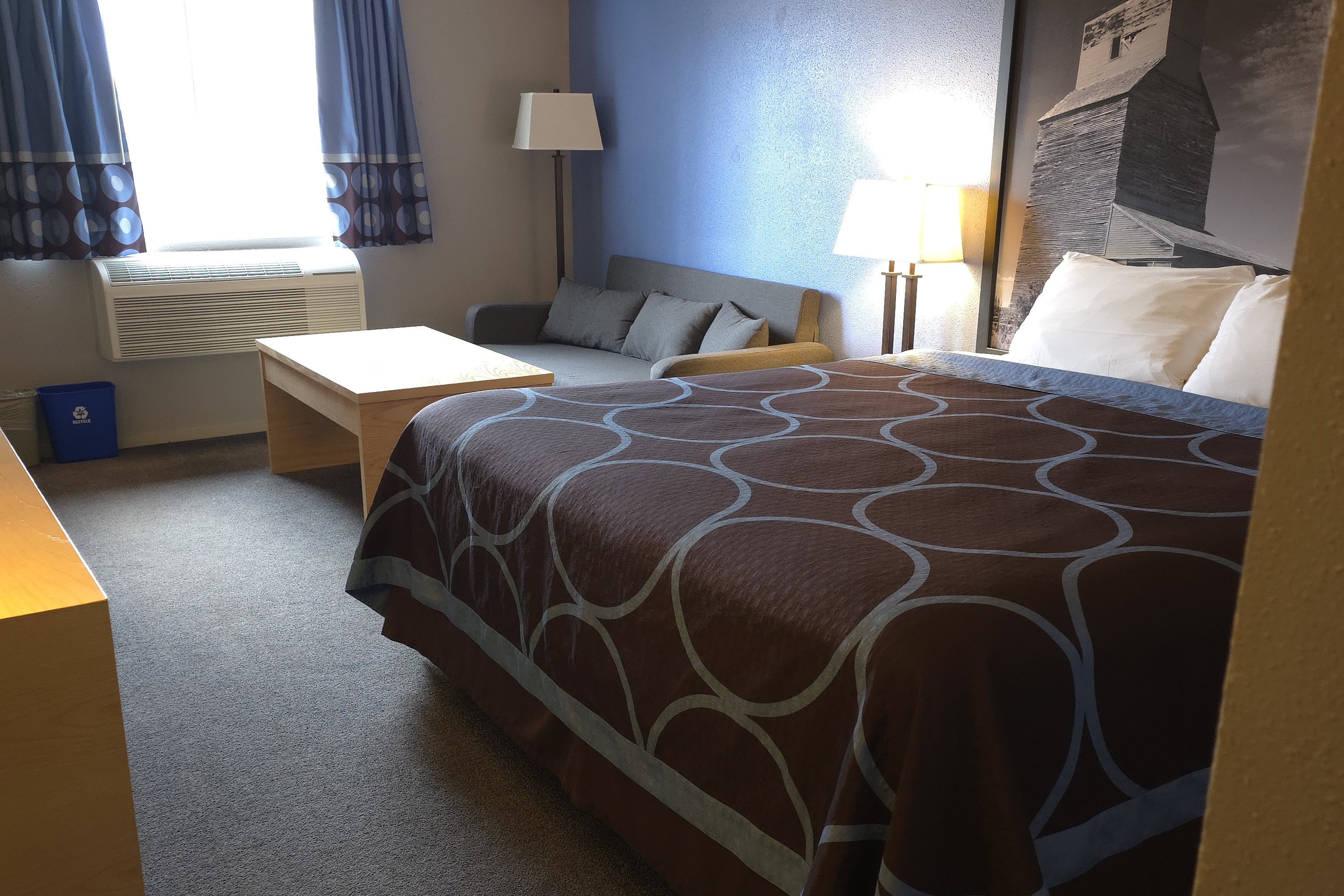 Guest room at the Super 8 by Wyndham Swift Current in Swift Current, Saskatchewan