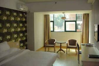 Guest room at the Super 8 Hotel Fuzhou Xue Sheng Jie in Fuzhou, Other than US/Canada