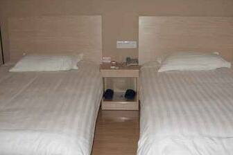 Guest room at the Super 8 Hotel Zhenjiang Ding Mao Qiao in Jiangsu Province P.R., Other than US/Canada