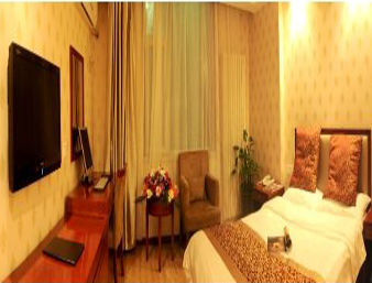 Guest room at the Super 8 by Wyndham Jinan Central Bus Station West Gate in Jinan City, Other than US/Canada