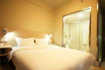 Guest room at the Super 8 Hotel Lanzhou Hong Xing Xiang in Lanzhou, Other than US/Canada