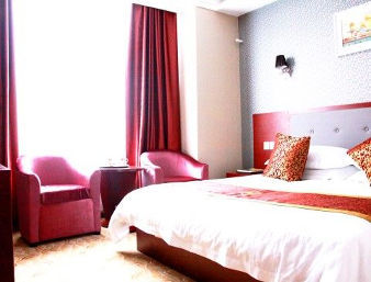 Guest room at the Super 8 by Wyndham Shiyan Beijing Zhong Lu in Shiyan, Other than US/Canada