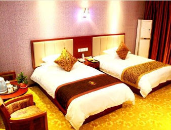 Guest room at the Super 8 by Wyndham Shiyan Beijing Zhong Lu in Shiyan, Other than US/Canada