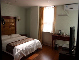 Guest room at the Super 8 by Wyndham Tongliao Khorchin He Ping Lu in Tongliao, Other than US/Canada