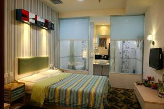 Guest room at the Super 8 Hotel Weihai Wai Tan in Weihai, Other than US/Canada