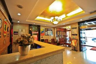 Super 8 Hotel Xi an Town Gods Temple-Cheng Huang Miao hotel lobby in Xi an, Other than US/Canada