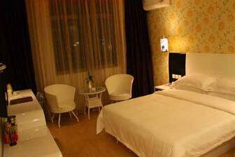 Guest room at the Super 8 Hotel Xiamen Tongan Cheng Nan in Xiamen, Other than US/Canada