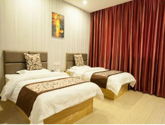 Guest room at the Super 8 by Wyndham Dalian Zhuanghe Xiang Yang Lu in Zhuanghe City, Other than US/Canada