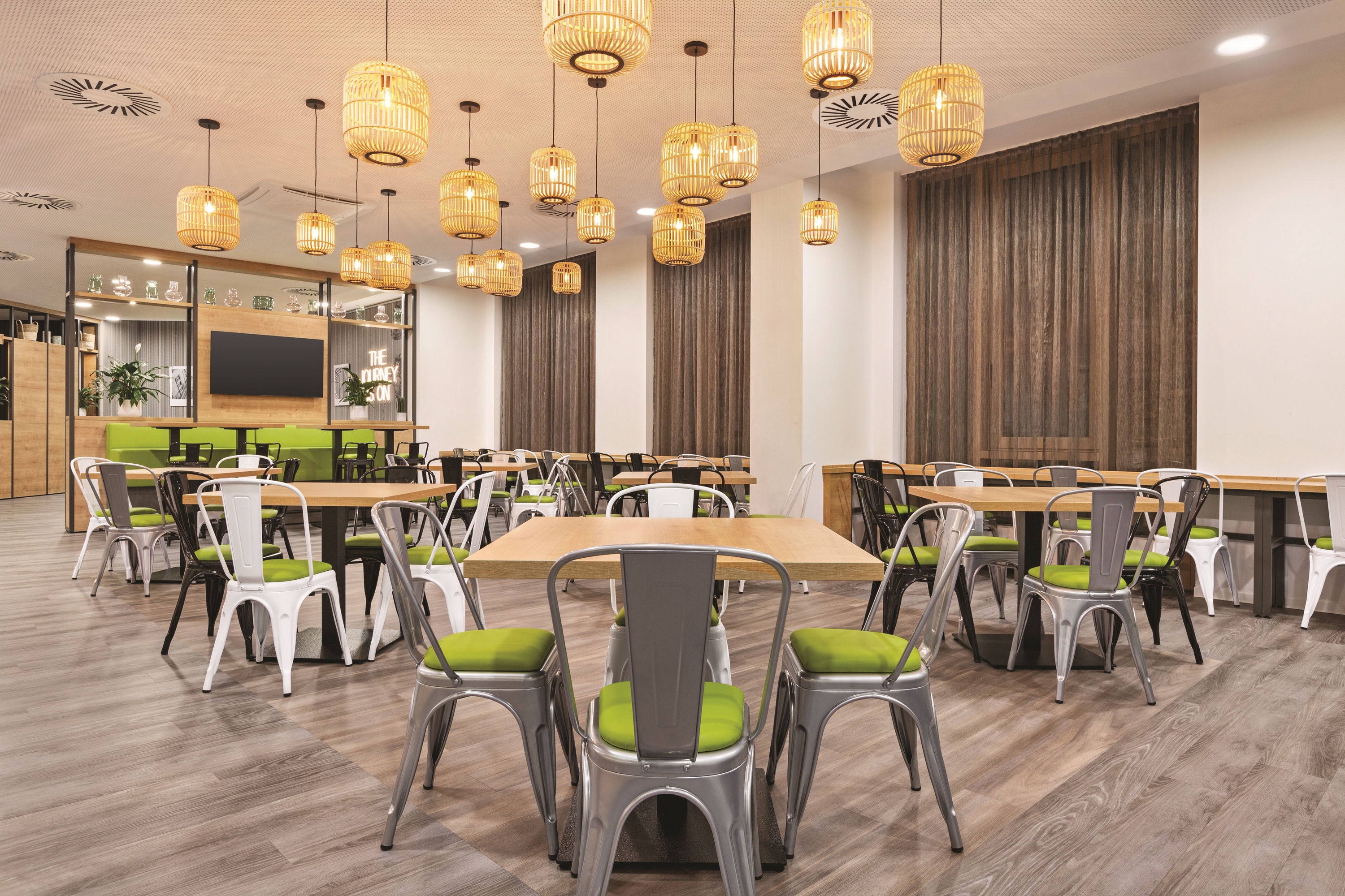 Free breakfast at Super 8 by Wyndham Chemnitz in Chemnitz, Other than US/Canada
