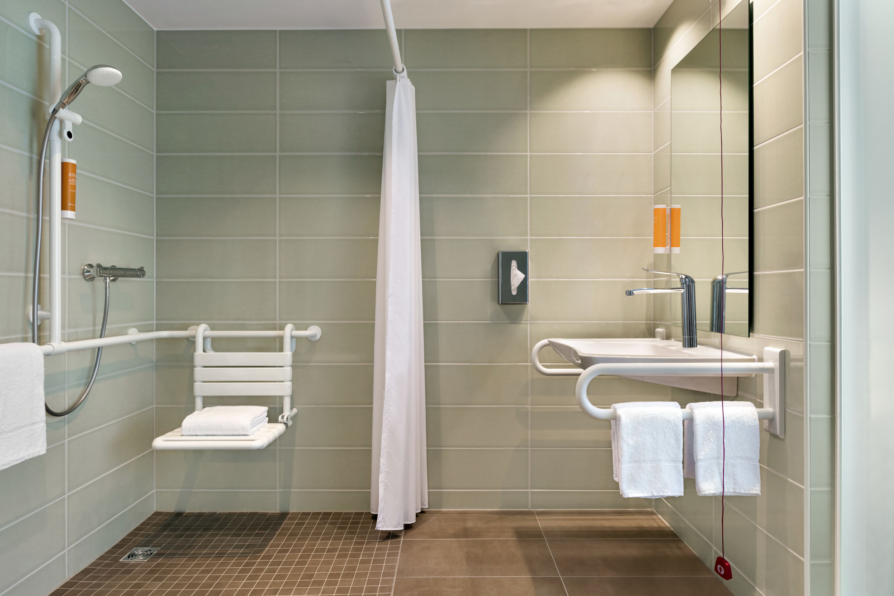 Guest room bath at the Super 8 by Wyndham Dresden in Dresden, Other than US/Canada