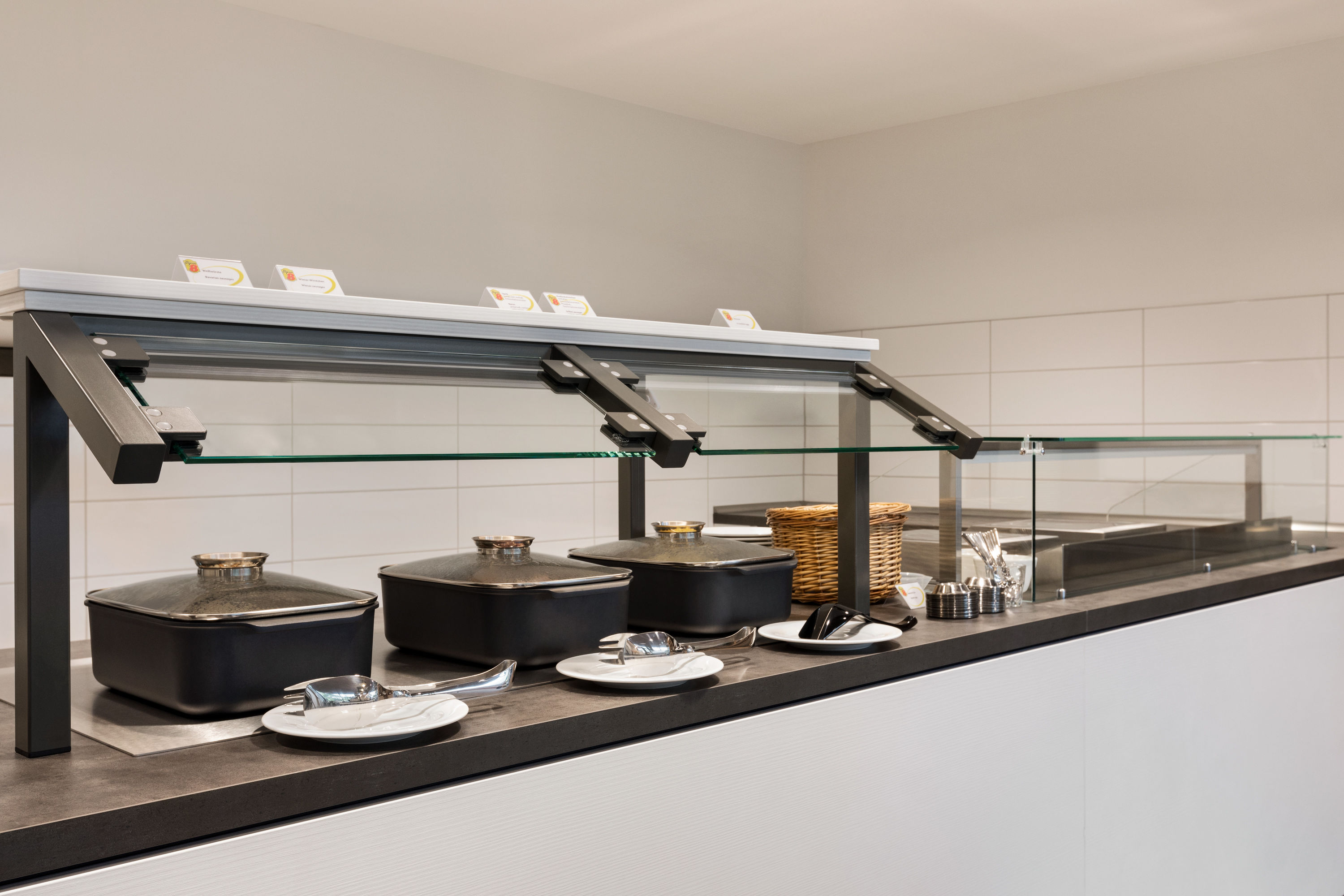 Super 8 by Wyndham Dresden bar and grill in Dresden, Other than US/Canada