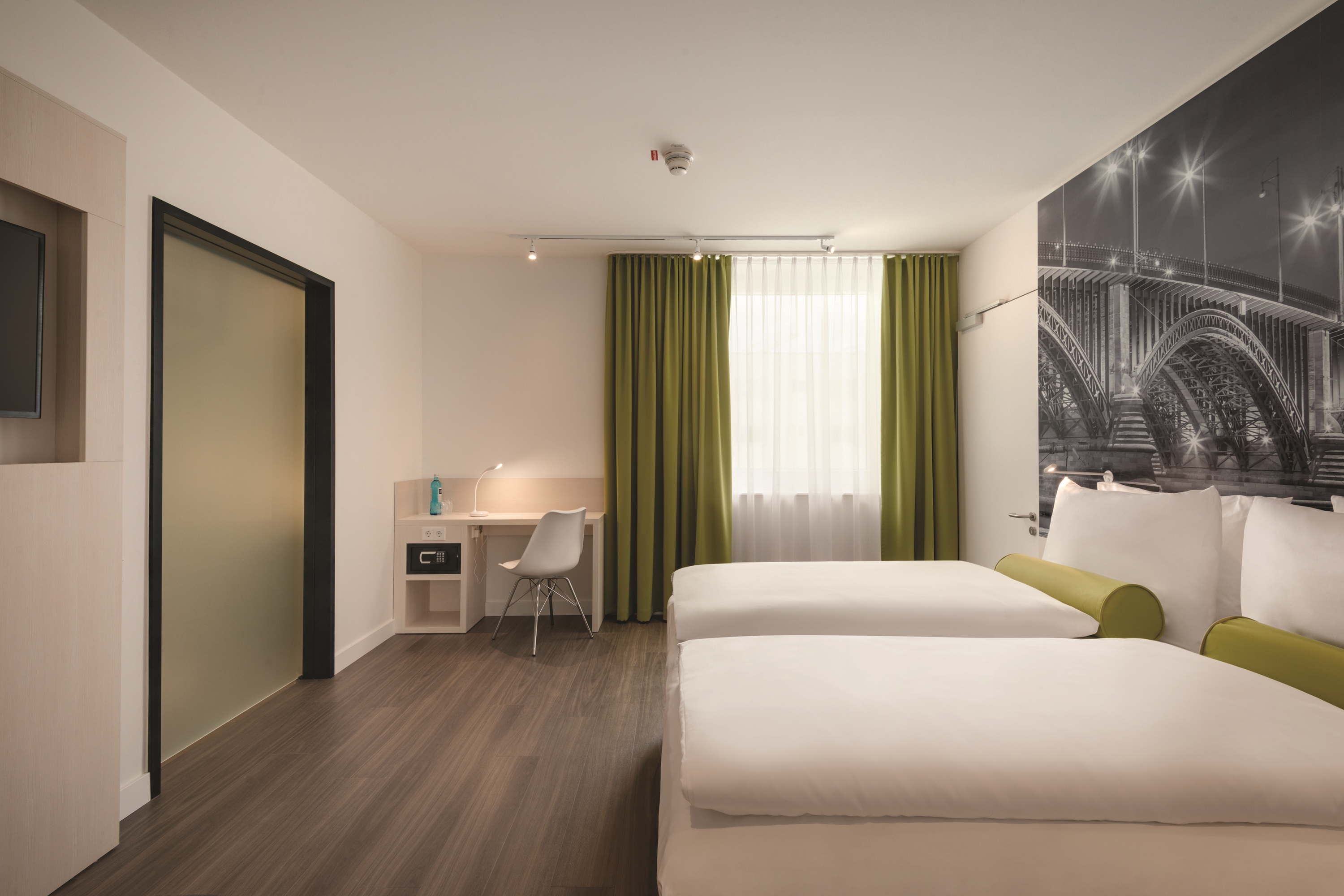 Guest room at the Super 8 by Wyndham Mainz Zollhafen in Mainz, Other than US/Canada