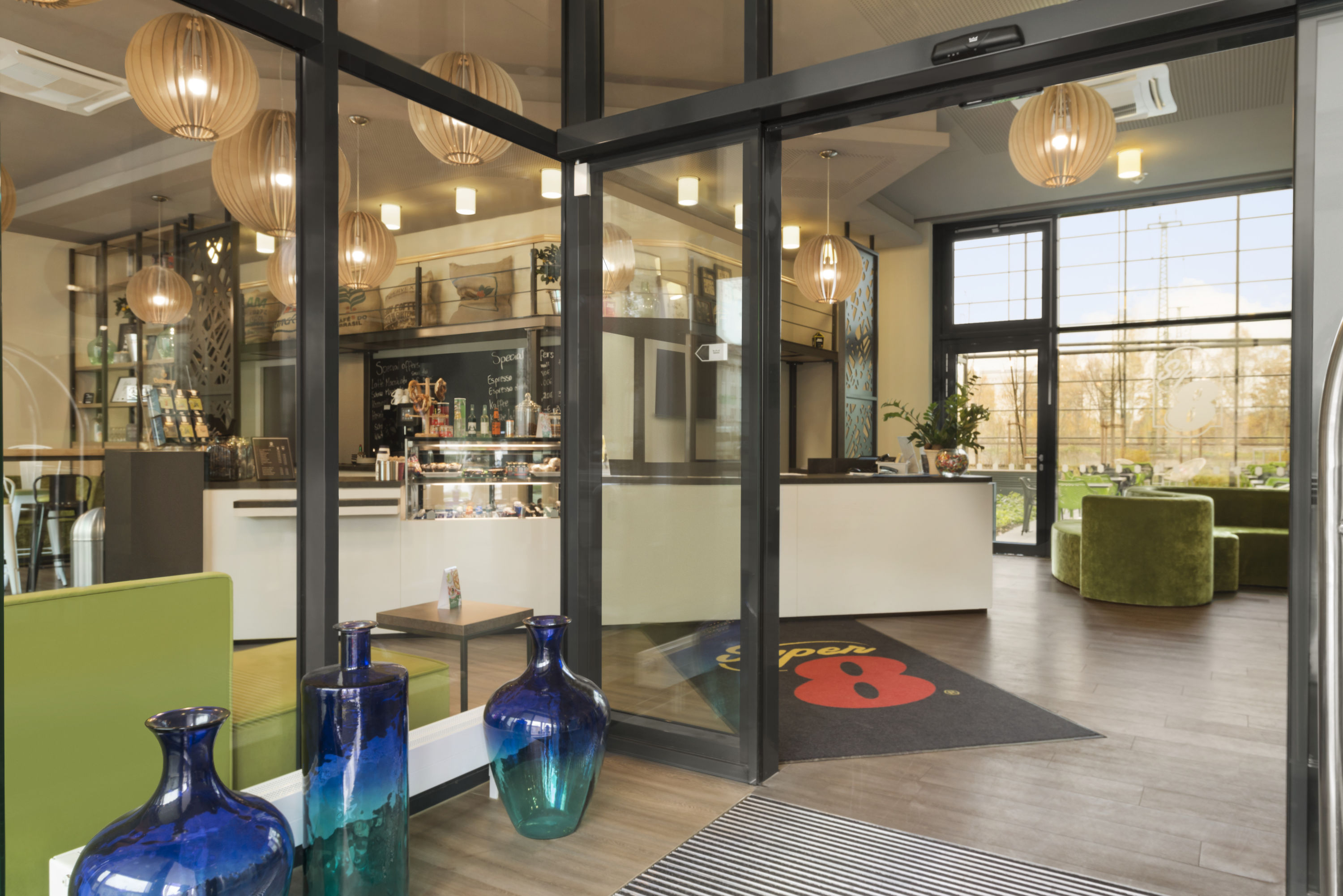 Super 8 By Wyndham Munich City West Munich De Hotels