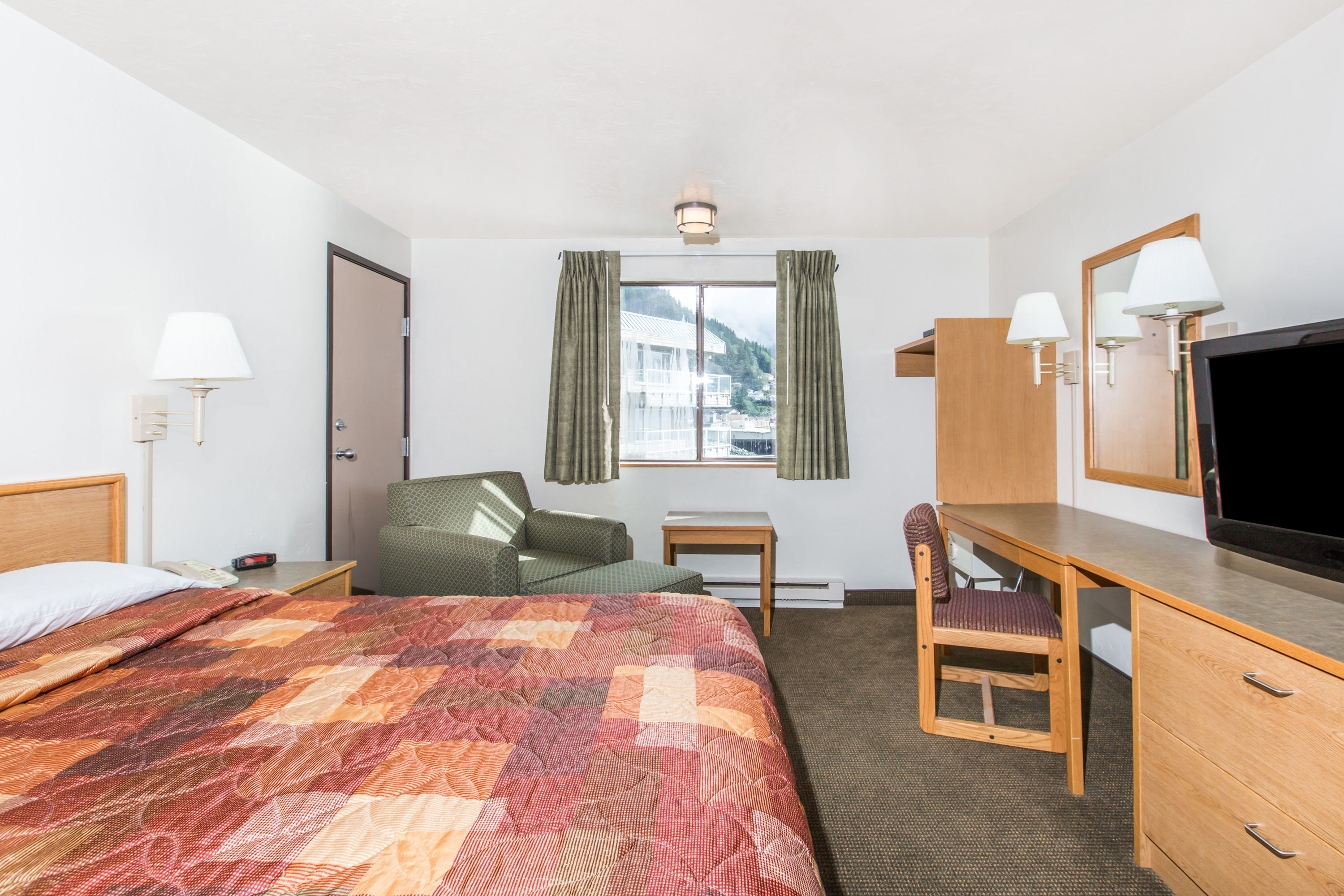 Guest room at the Super 8 by Wyndham Ketchikan in Ketchikan, Alaska