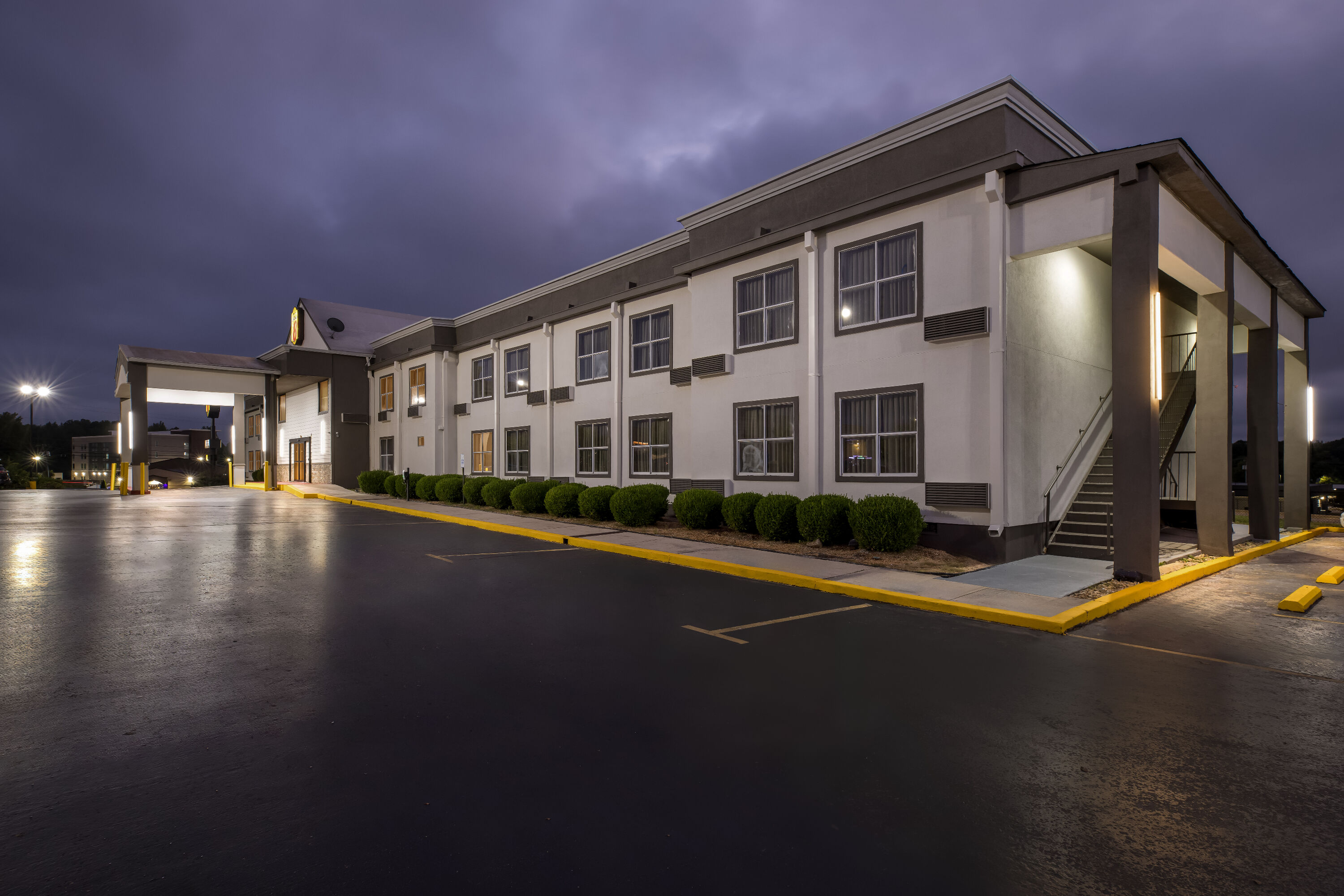 Exterior Night Image of Super 8 by Wyndham Athens hotel in Athens, Alabama