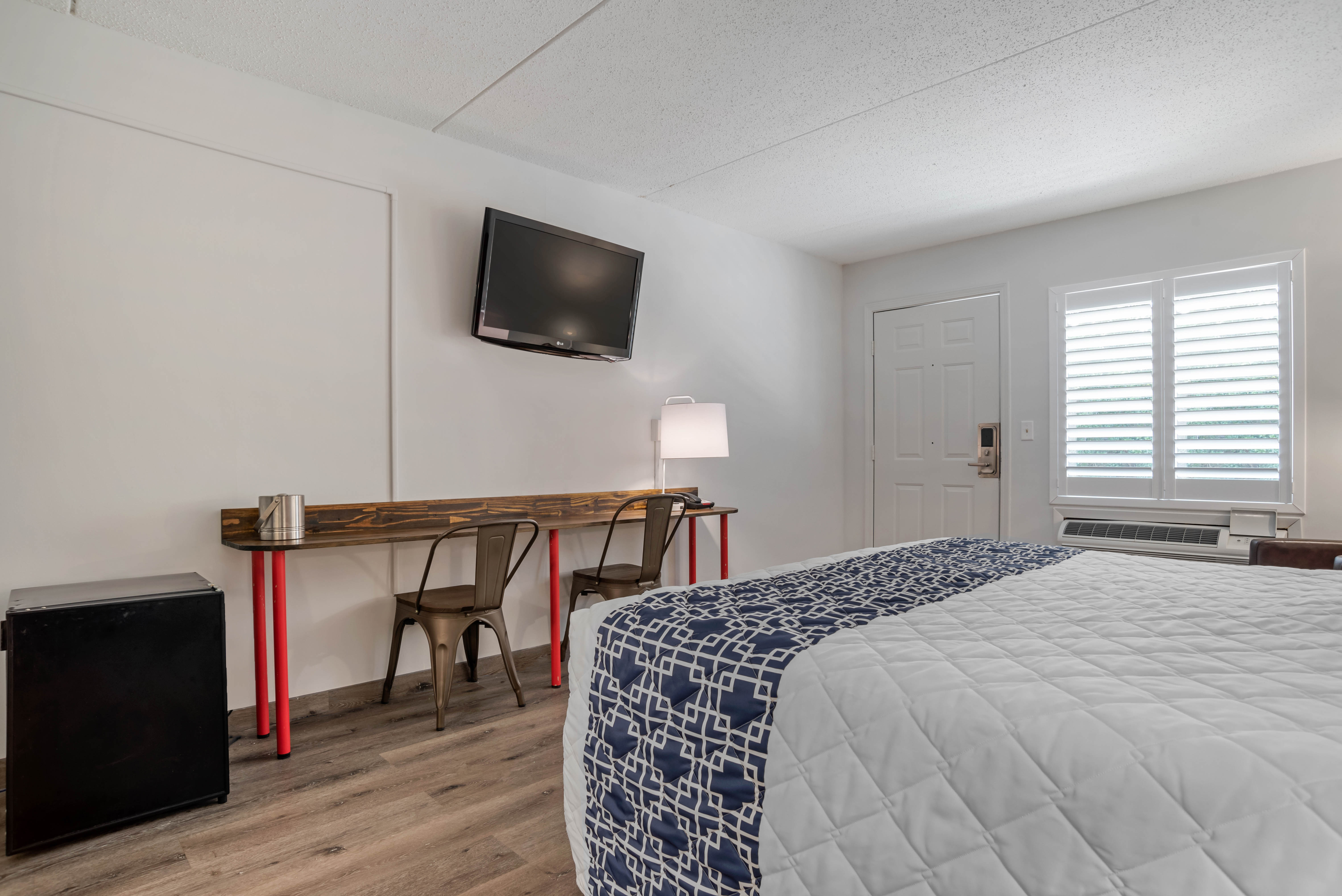 Guest room at the Super 8 by Wyndham Daleville/Fort Novosel in Daleville, Alabama