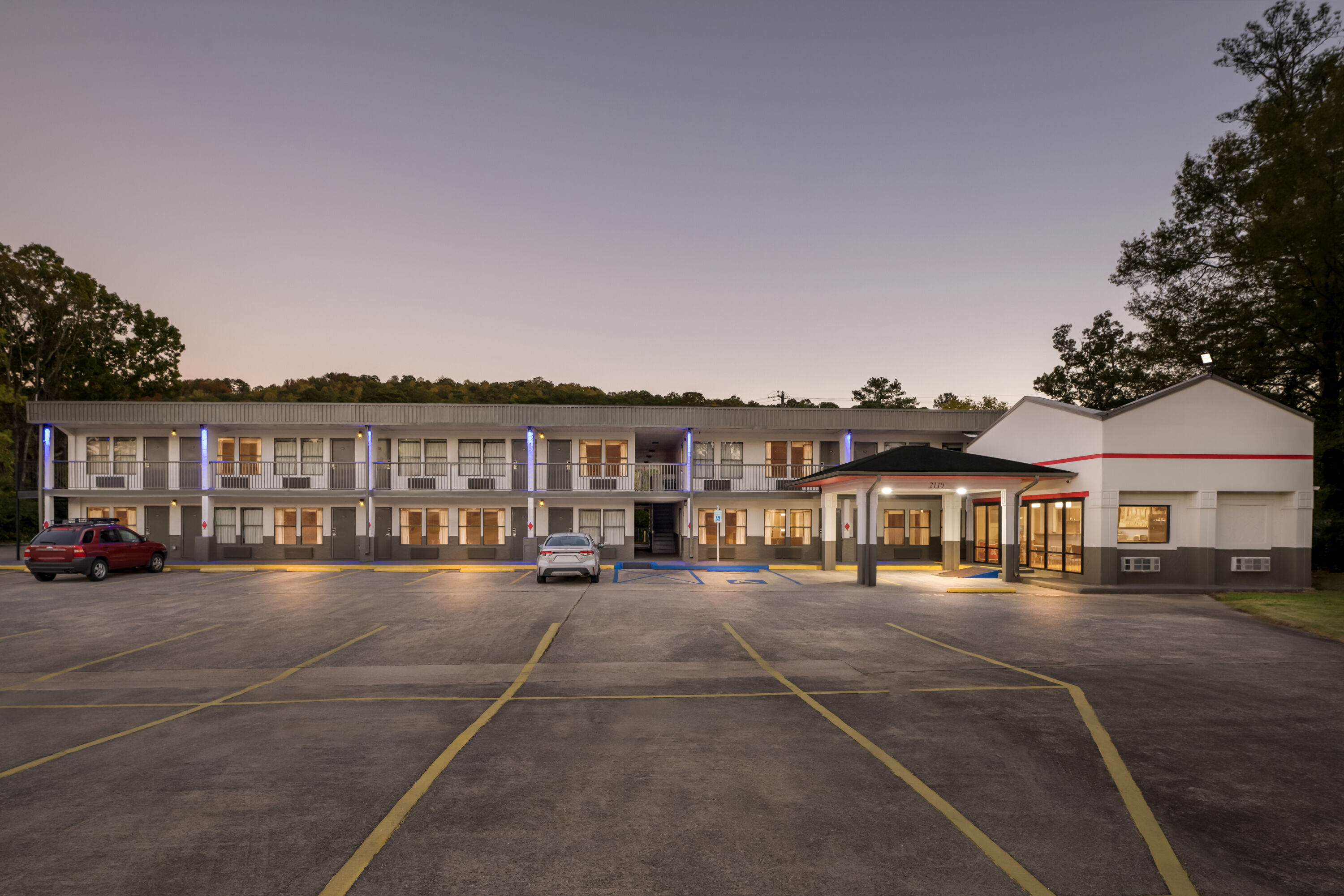 Exterior Night Image of Super 8 by Wyndham Gadsden AL hotel in Gadsden, Alabama