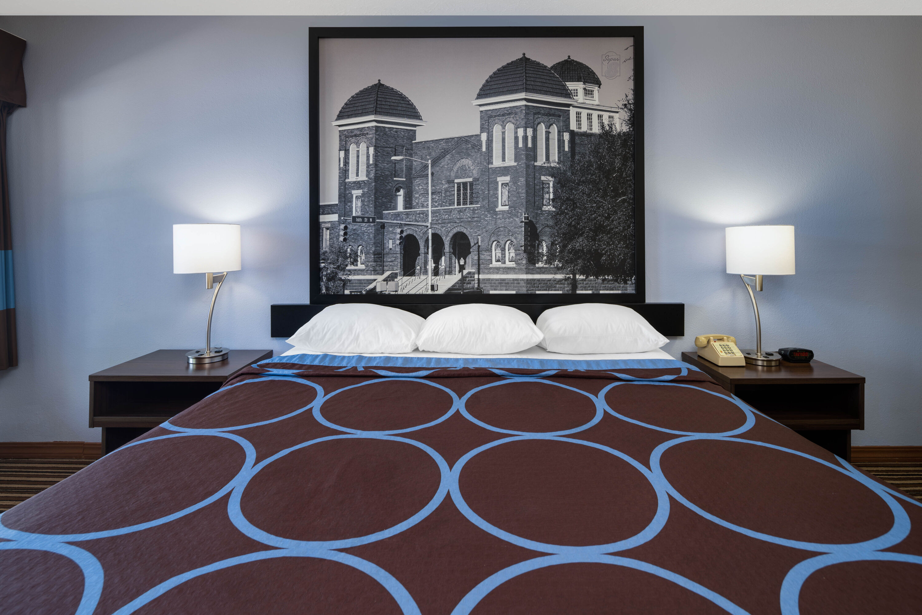 Guest room at the Super 8 by Wyndham Gadsden AL in Gadsden, Alabama