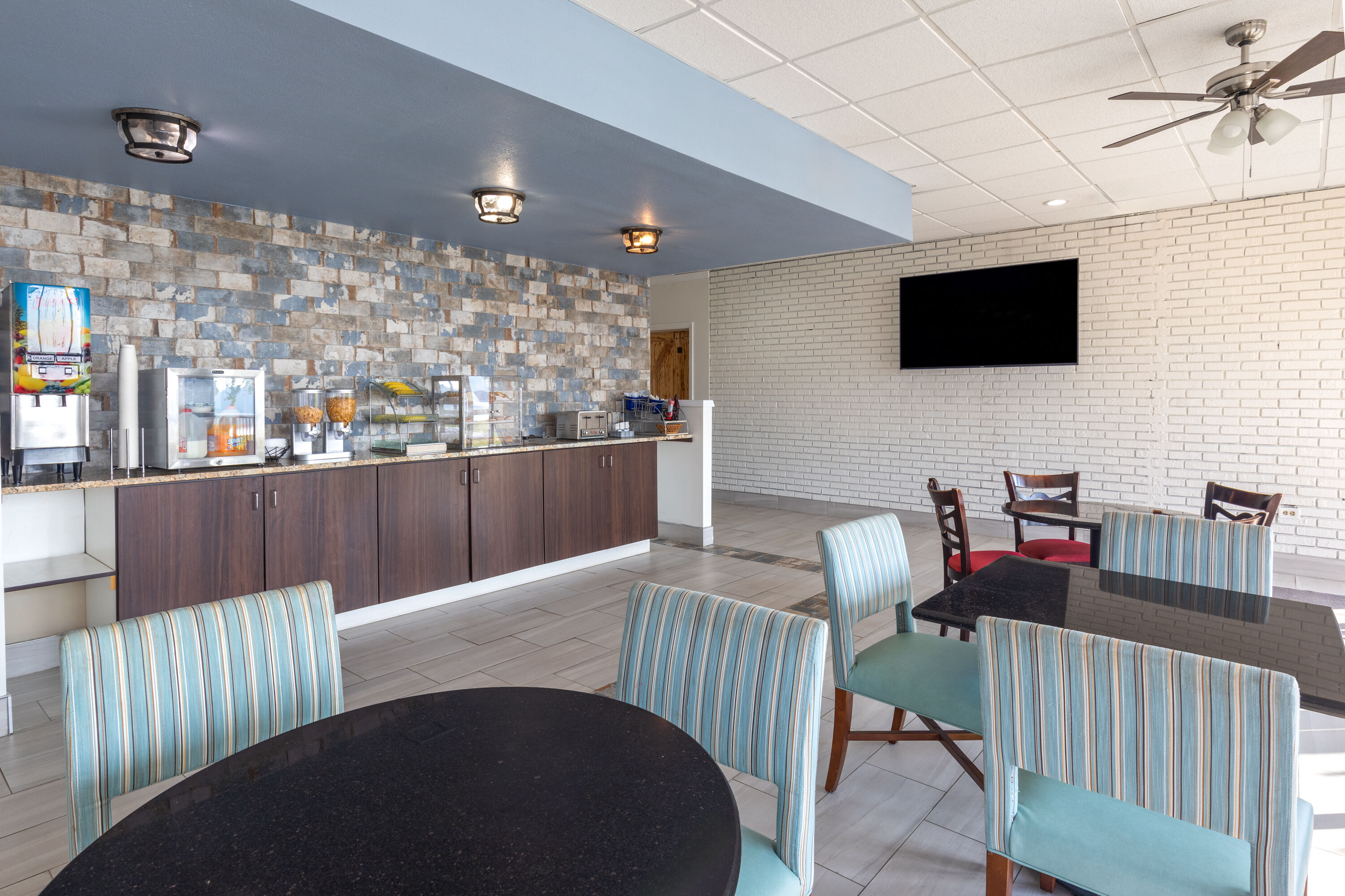 Free breakfast at Super 8 by Wyndham Riverside AL in Riverside, Alabama