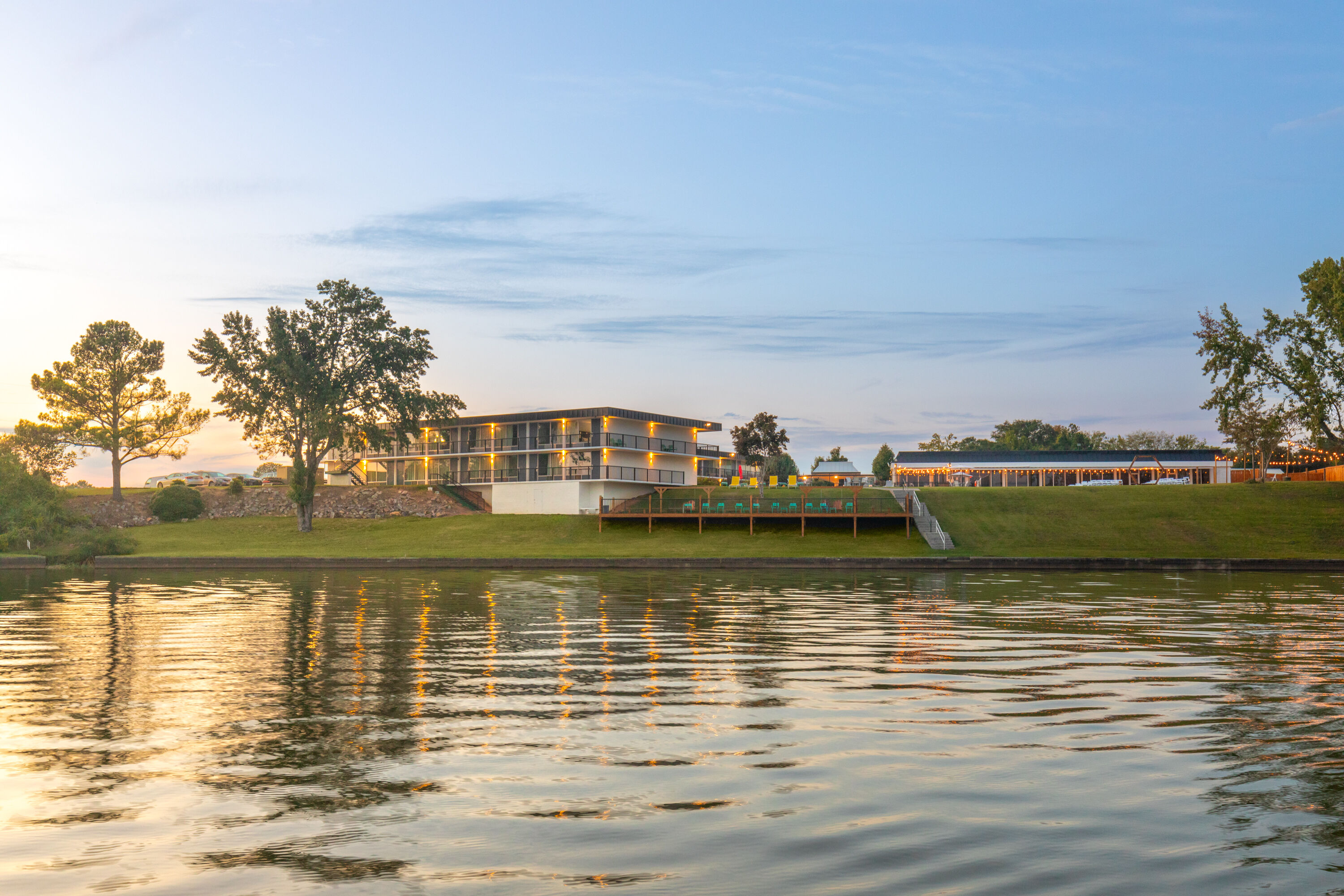 Exterior of Super 8 by Wyndham Riverside AL hotel in Riverside, Alabama